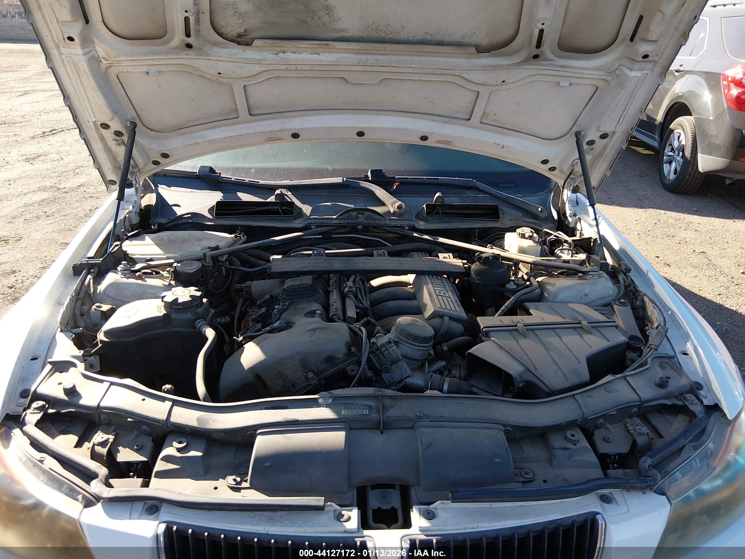 BMW 330I image 10