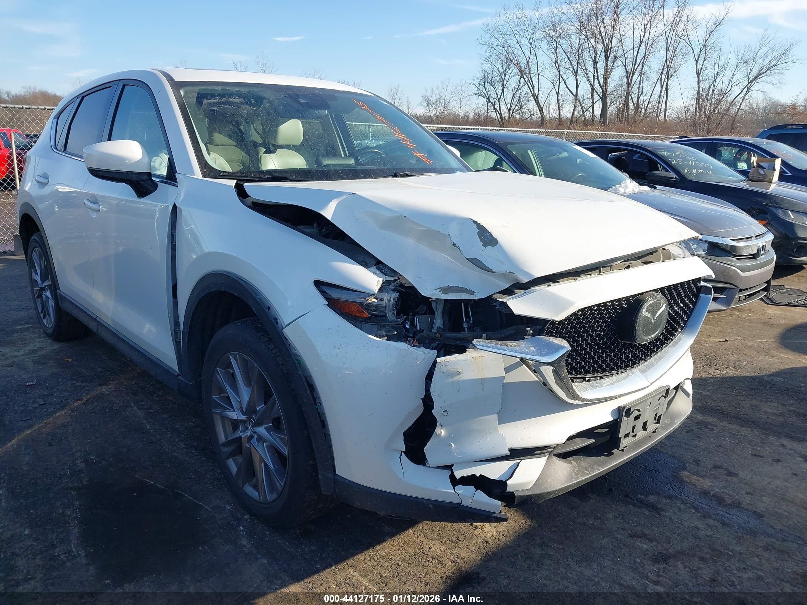 MAZDA CX-5 image 6
