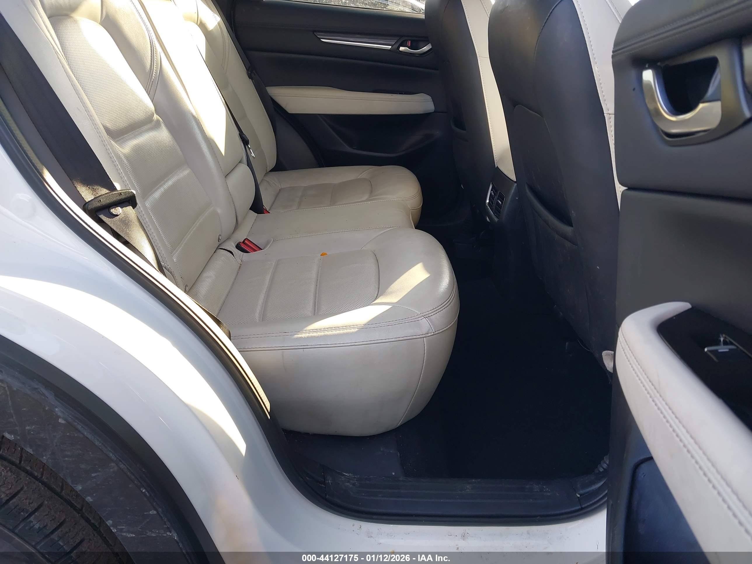 MAZDA CX-5 image 8