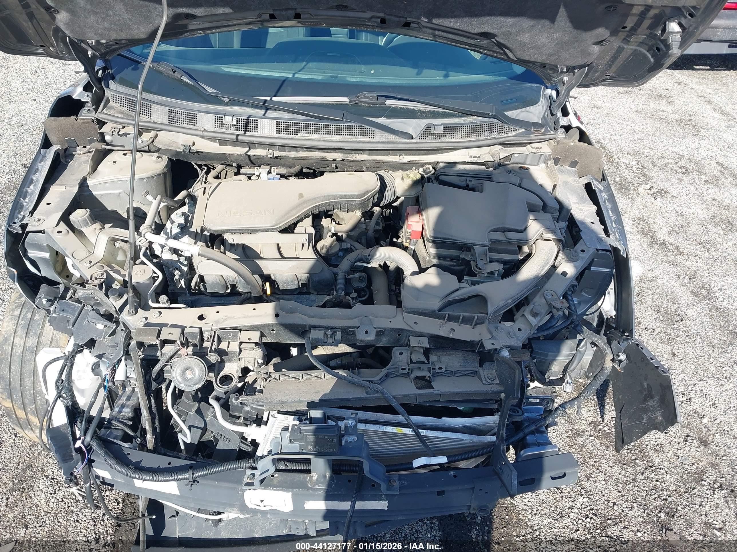 NISSAN ROGUE image 10