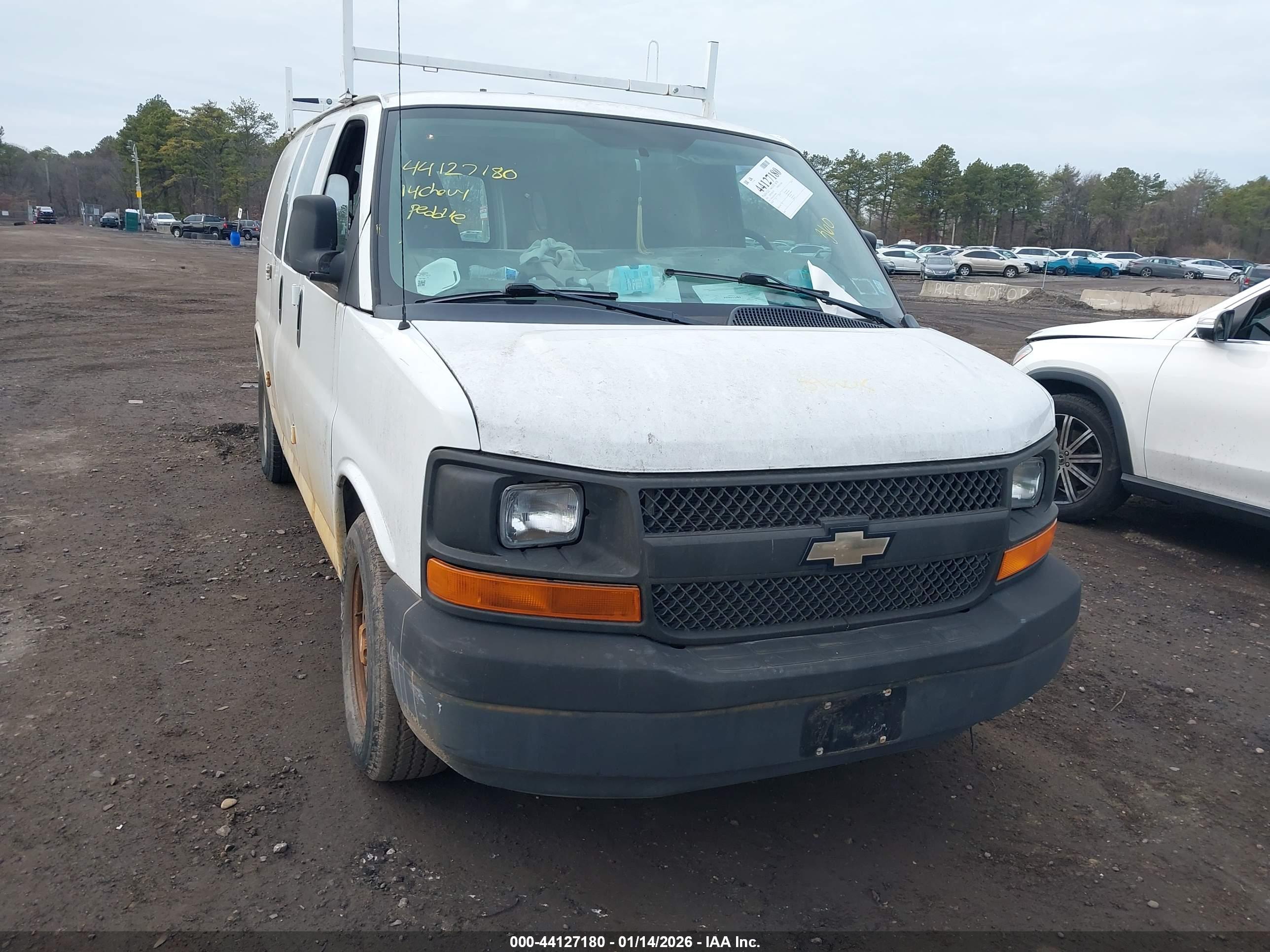 CHEVROLET EXPRESS image 6