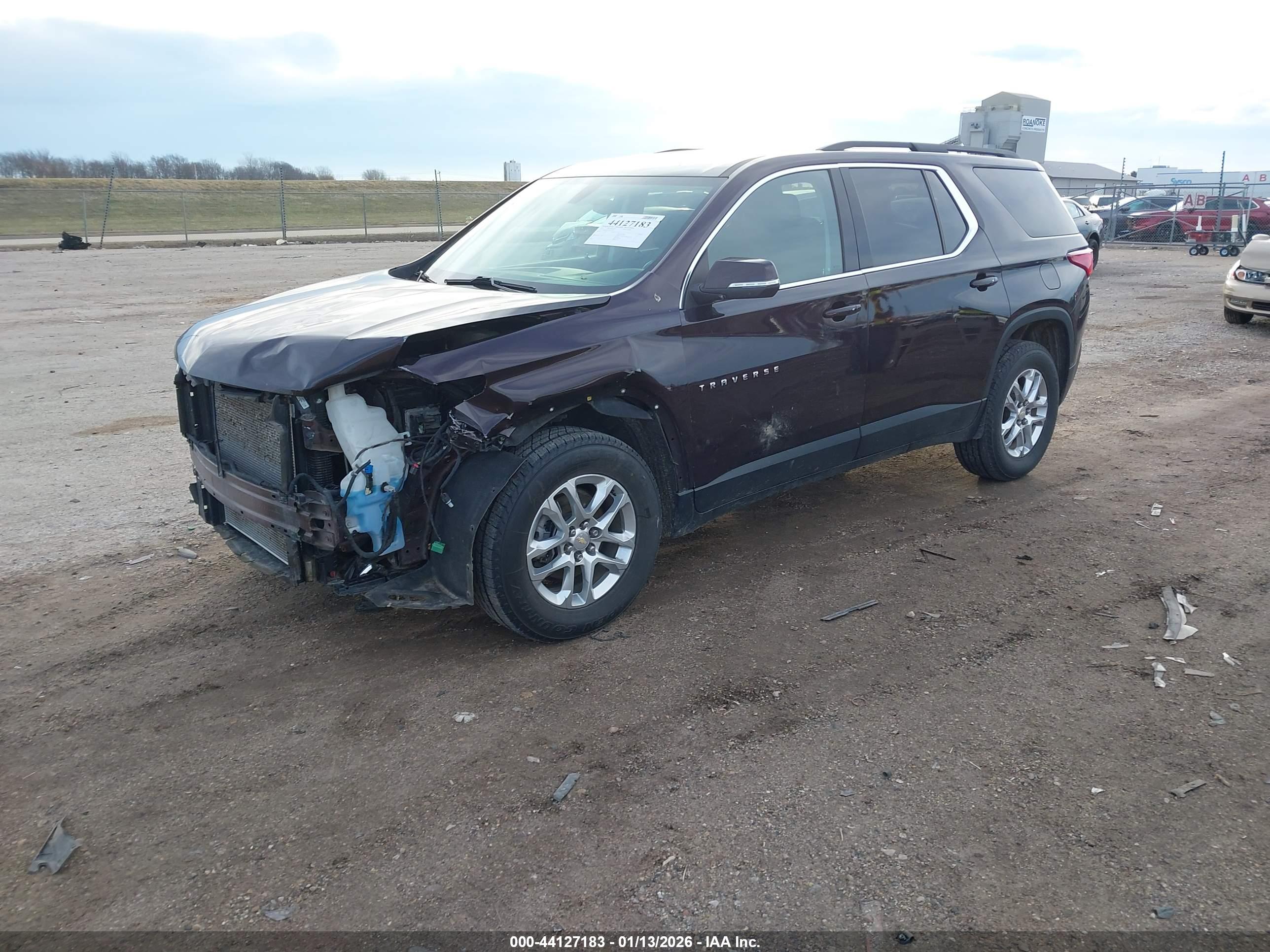 CHEVROLET TRAVERSE image 2