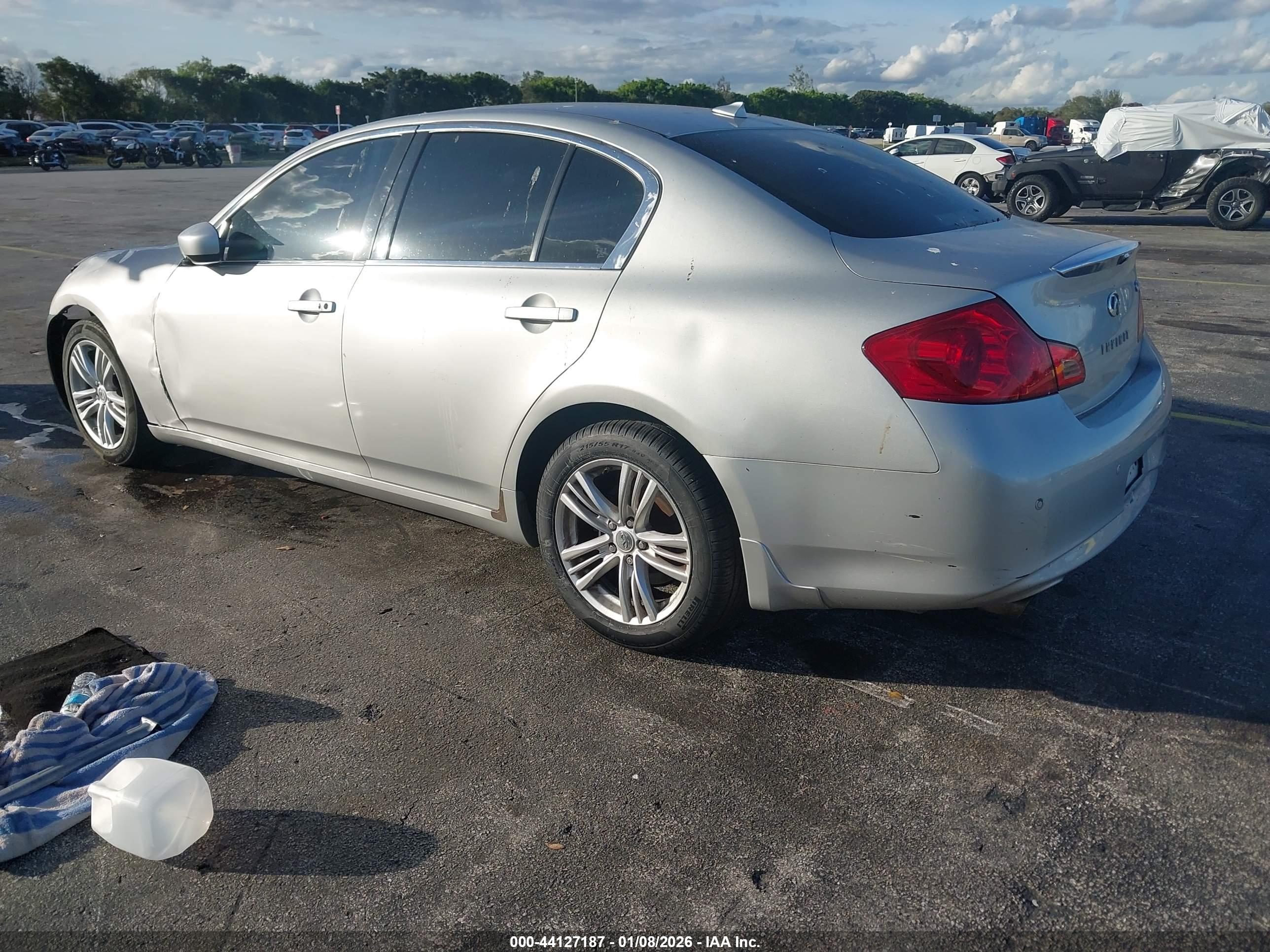 INFINITI G37X image 3