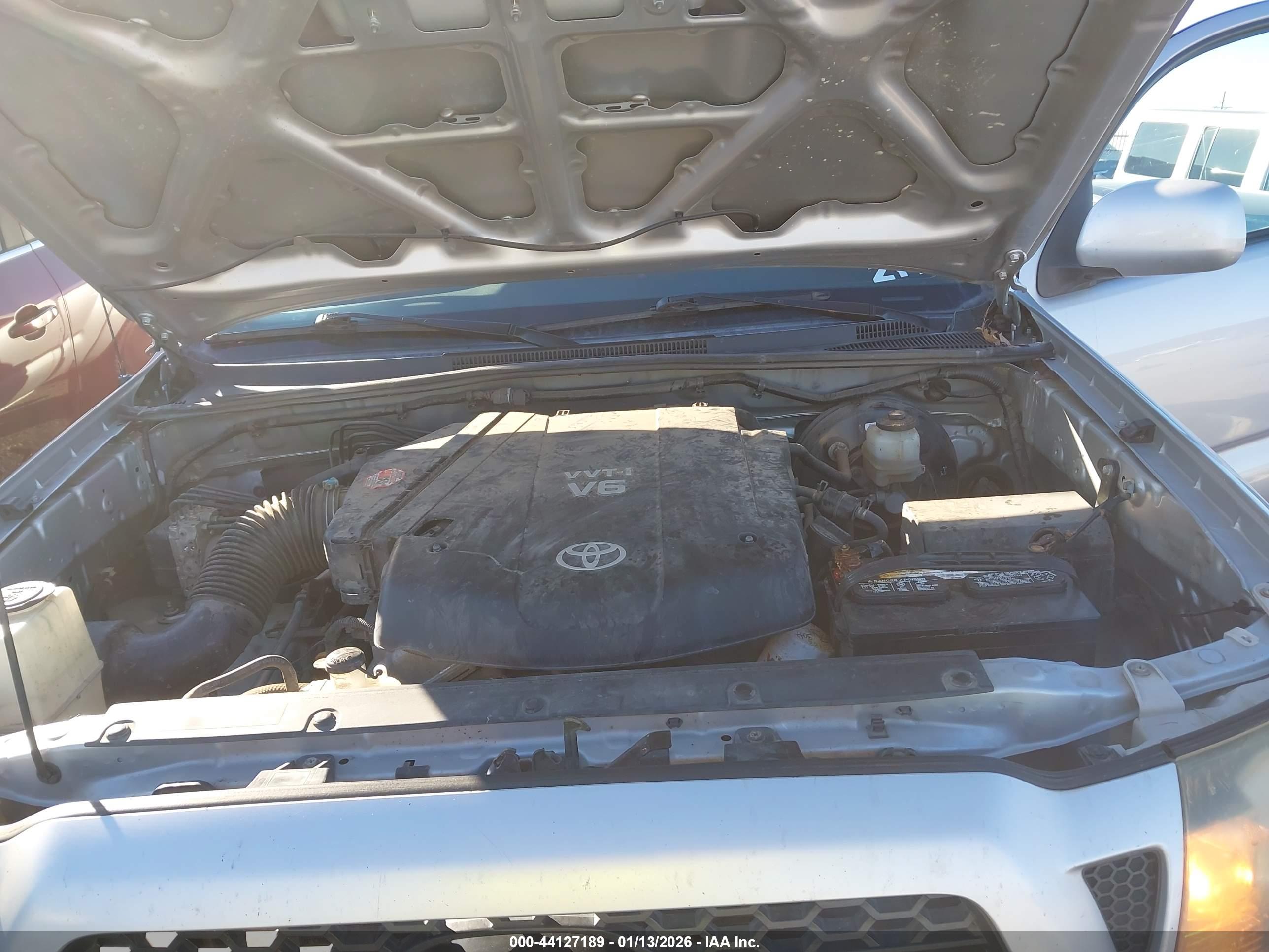 TOYOTA TACOMA image 10