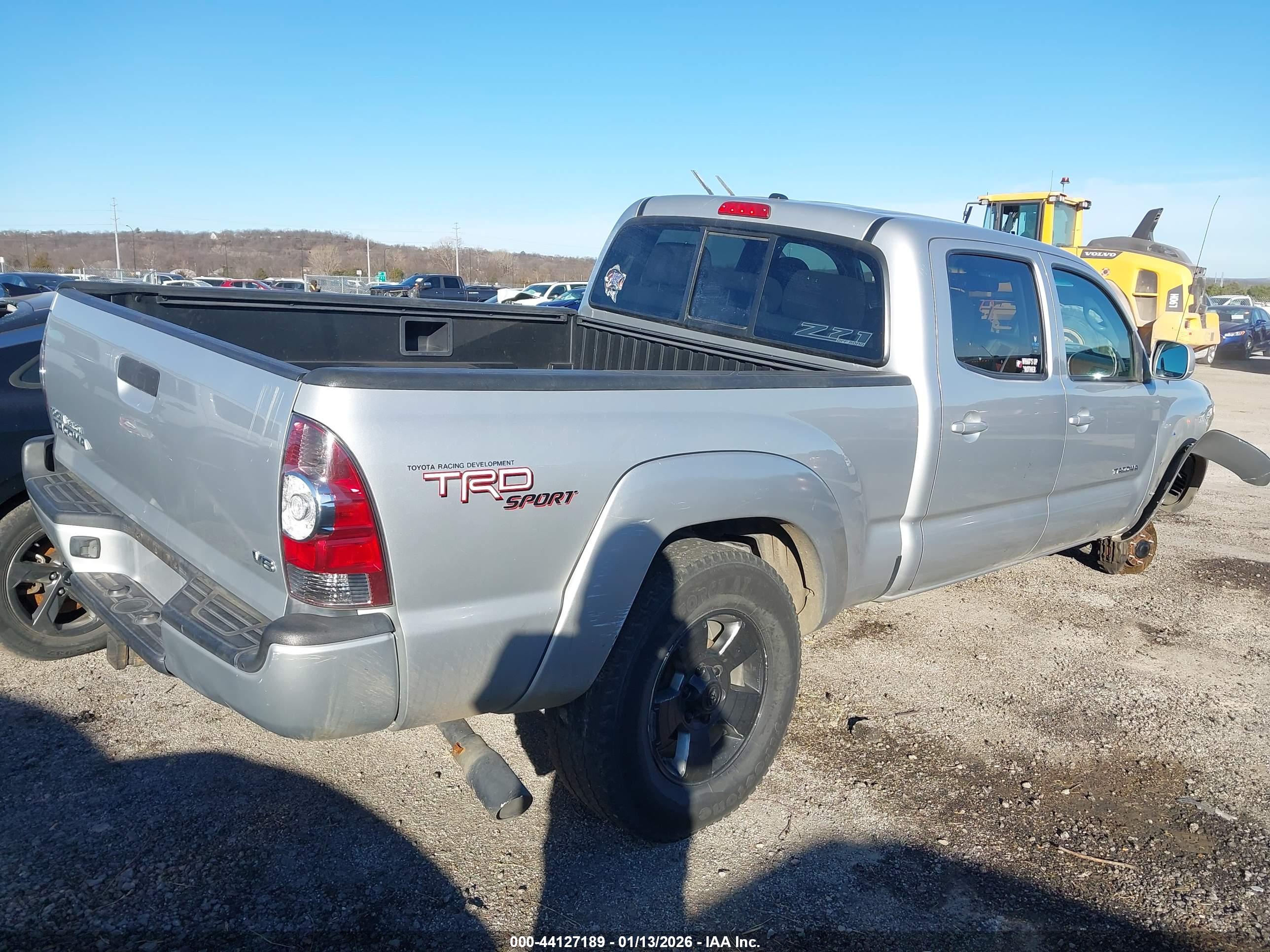 TOYOTA TACOMA image 4