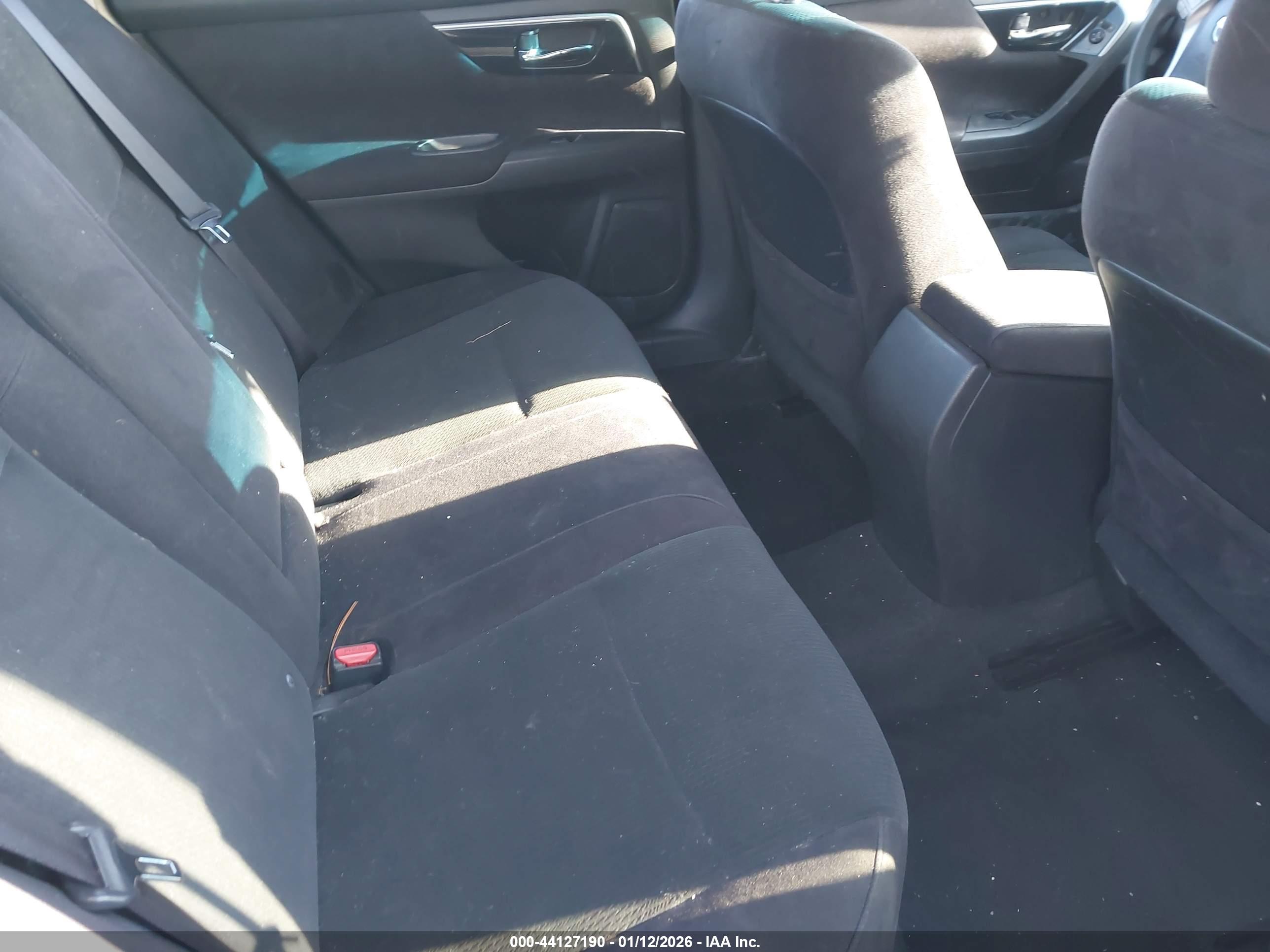 NISSAN ALTIMA image 8