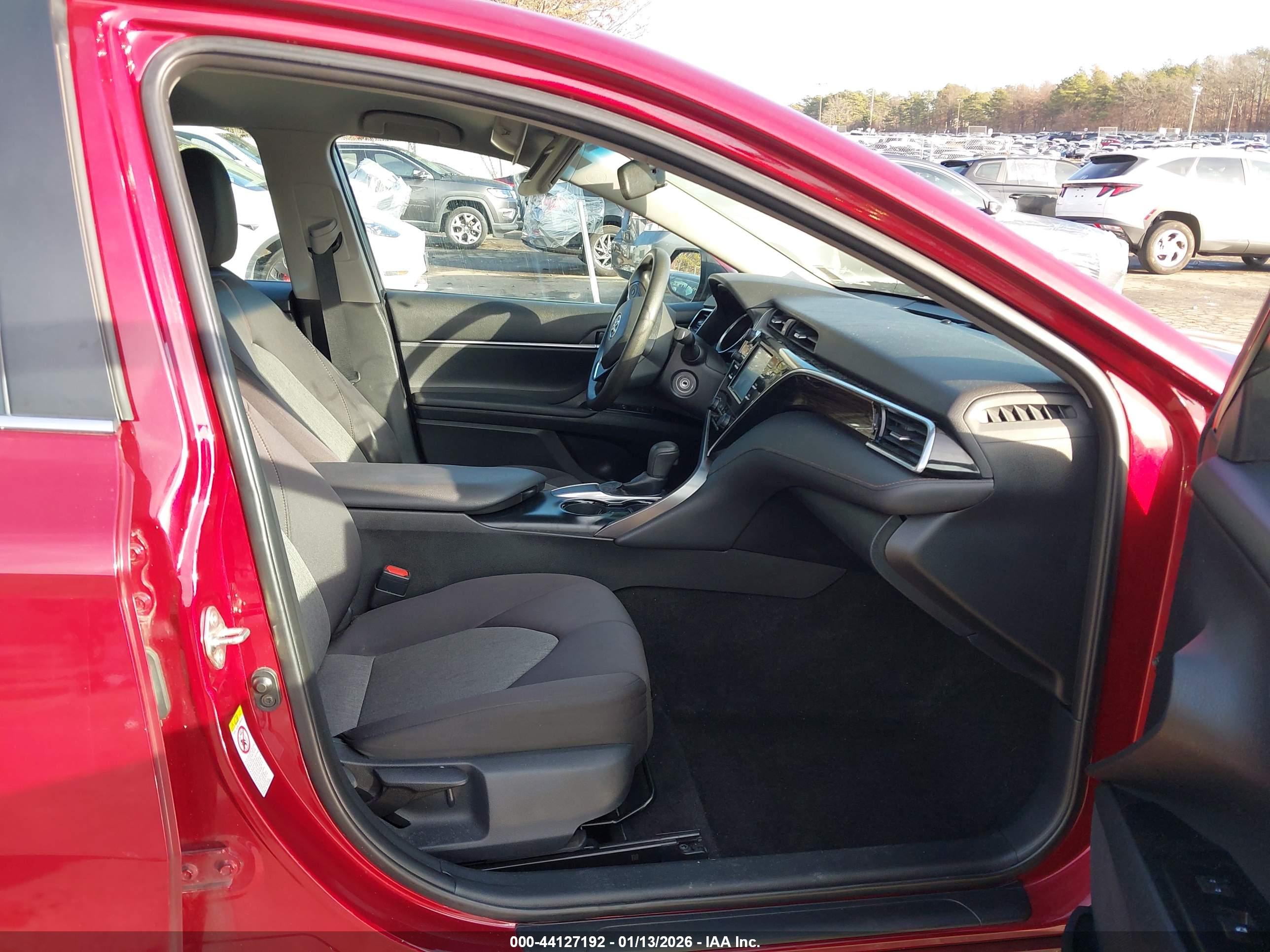 TOYOTA CAMRY image 5