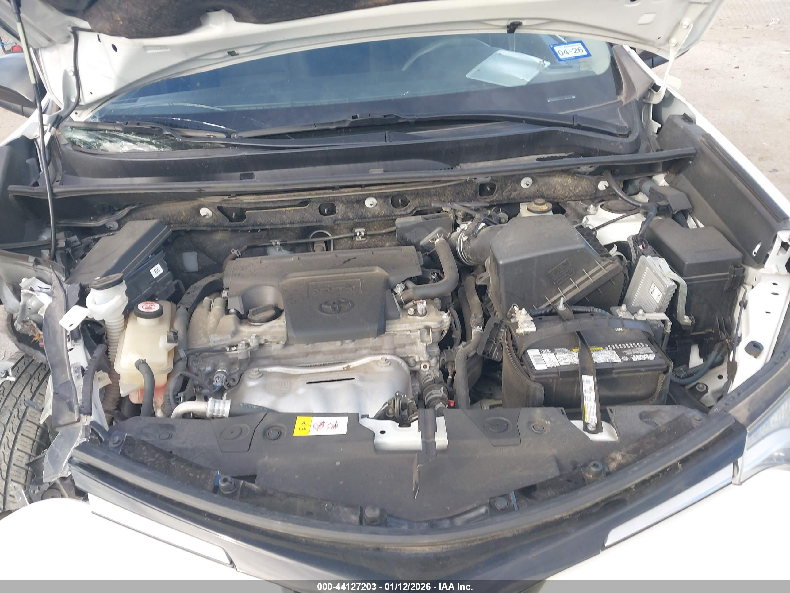TOYOTA RAV4 image 10