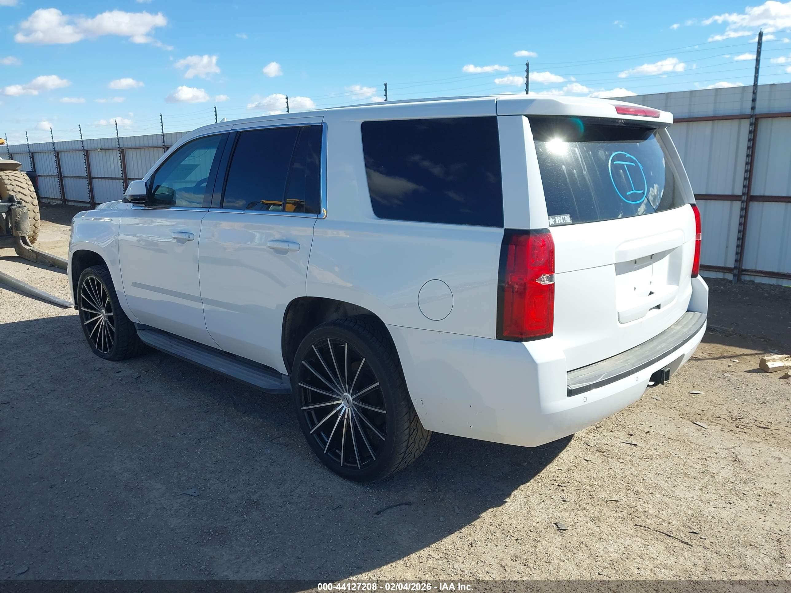 CHEVROLET TAHOE image 3