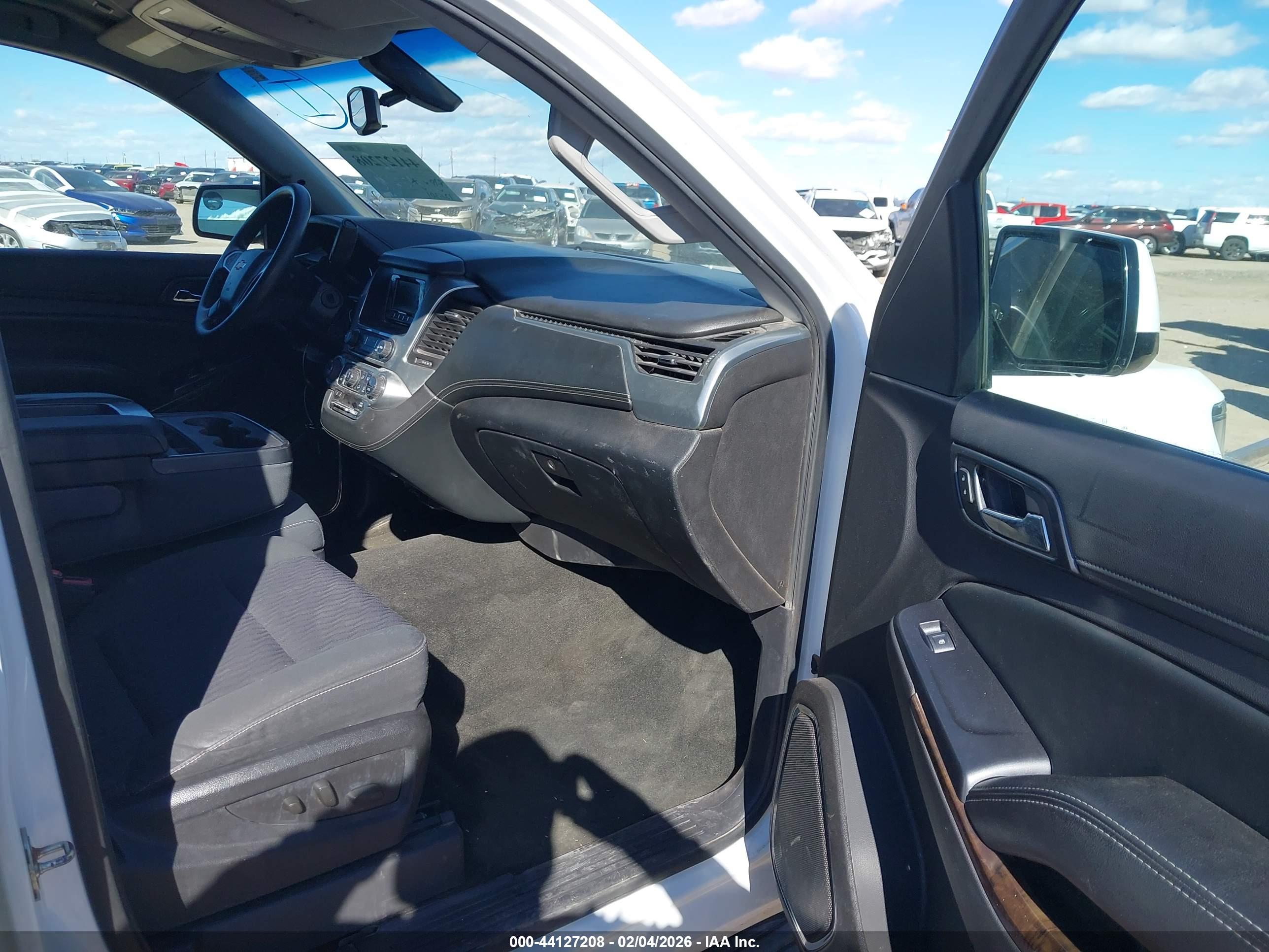 CHEVROLET TAHOE image 5