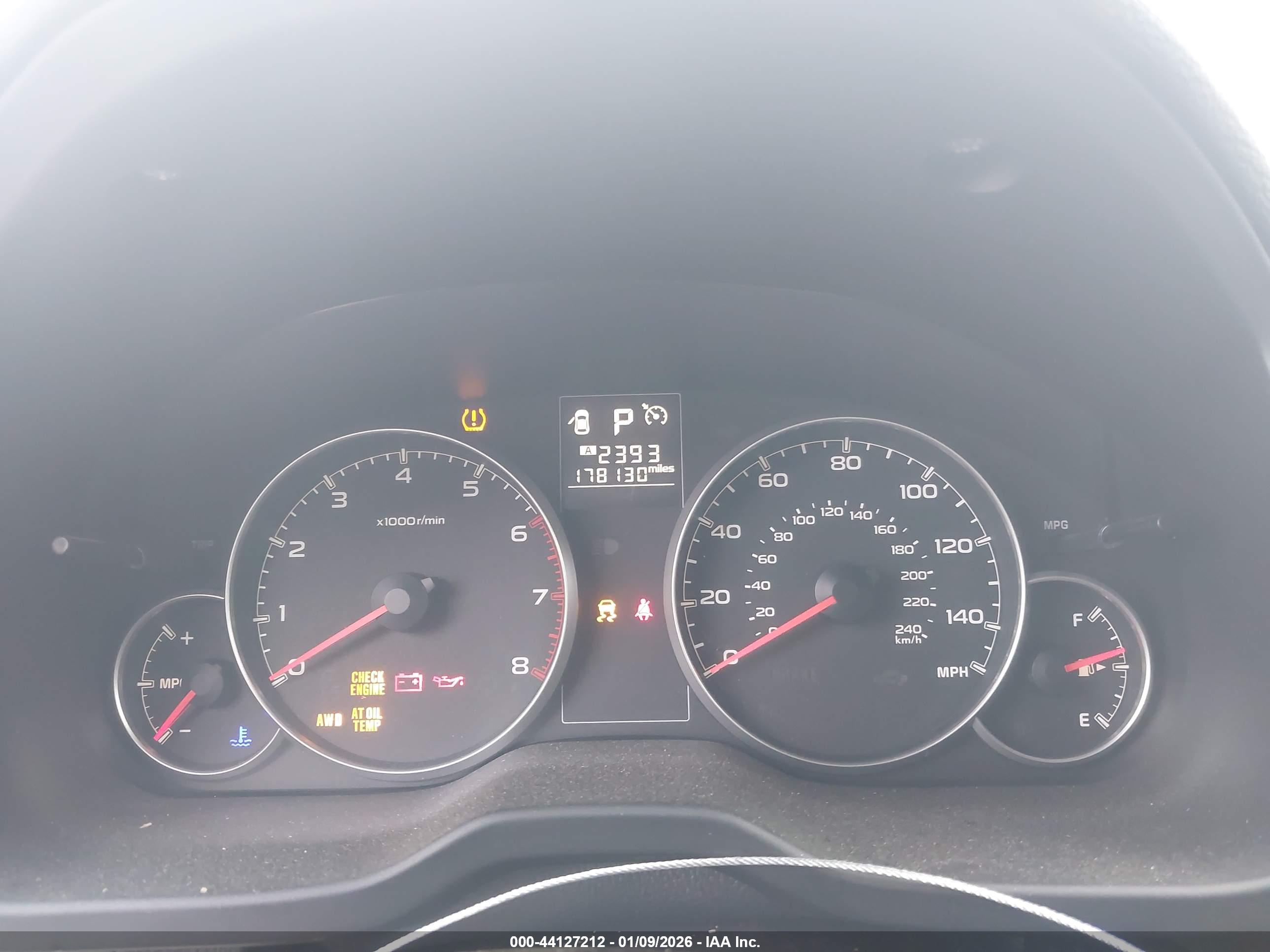 SUBARU OUTBACK image 7