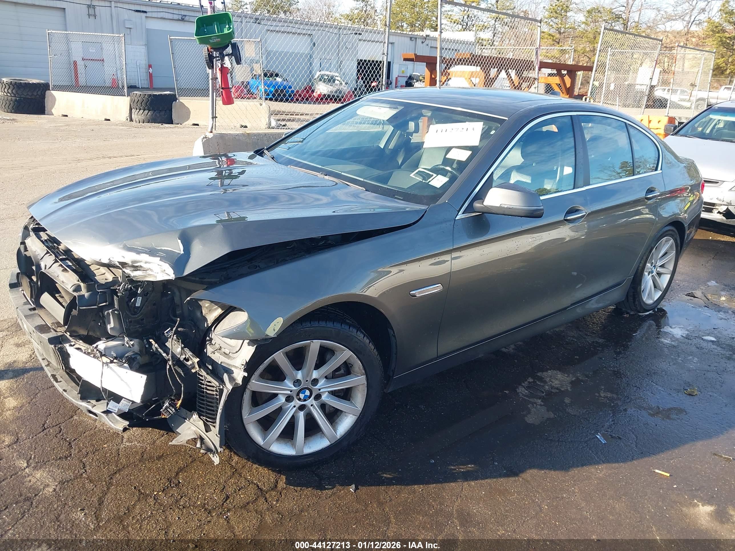 BMW 535I image 2