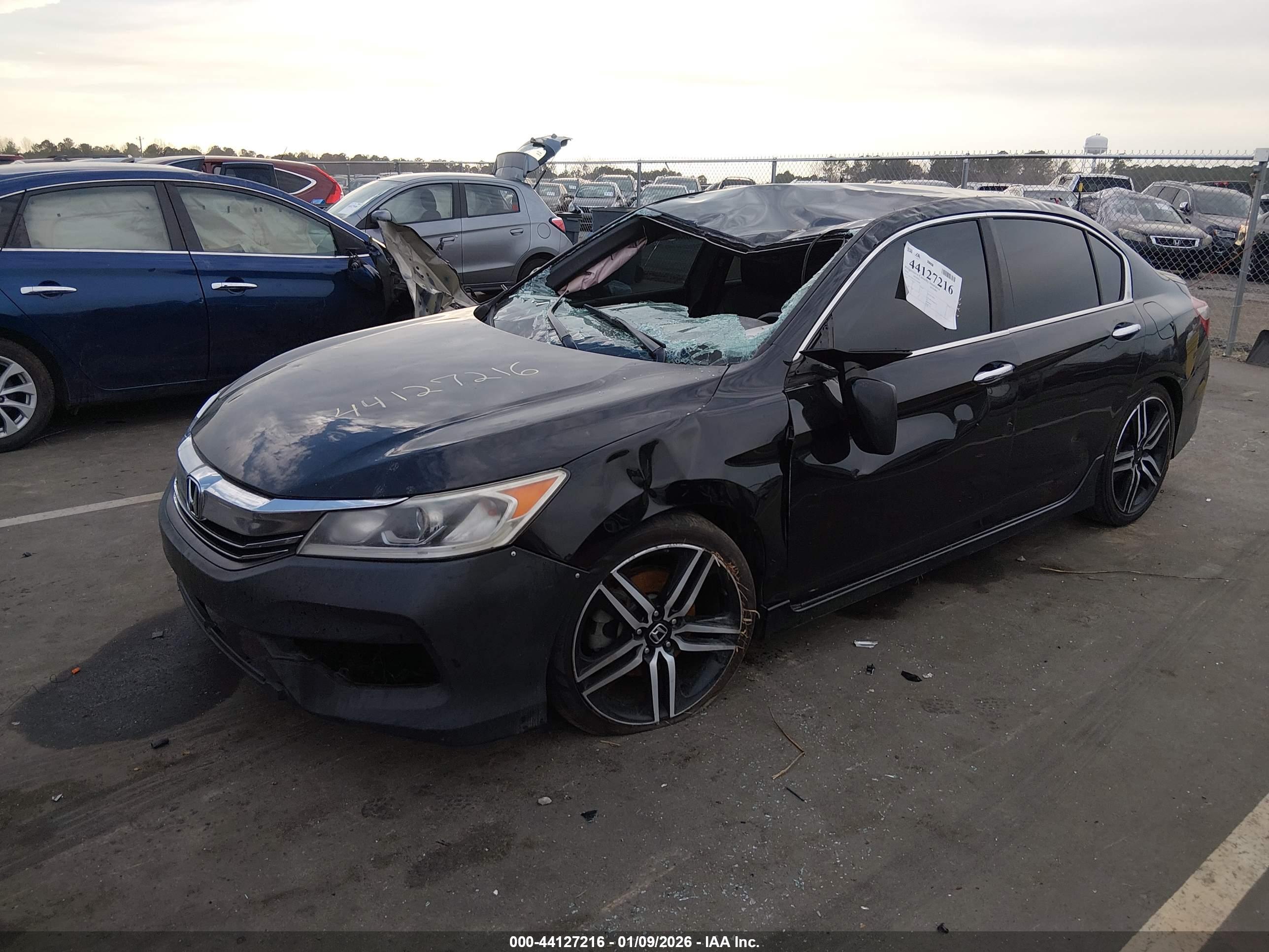 HONDA ACCORD image 2