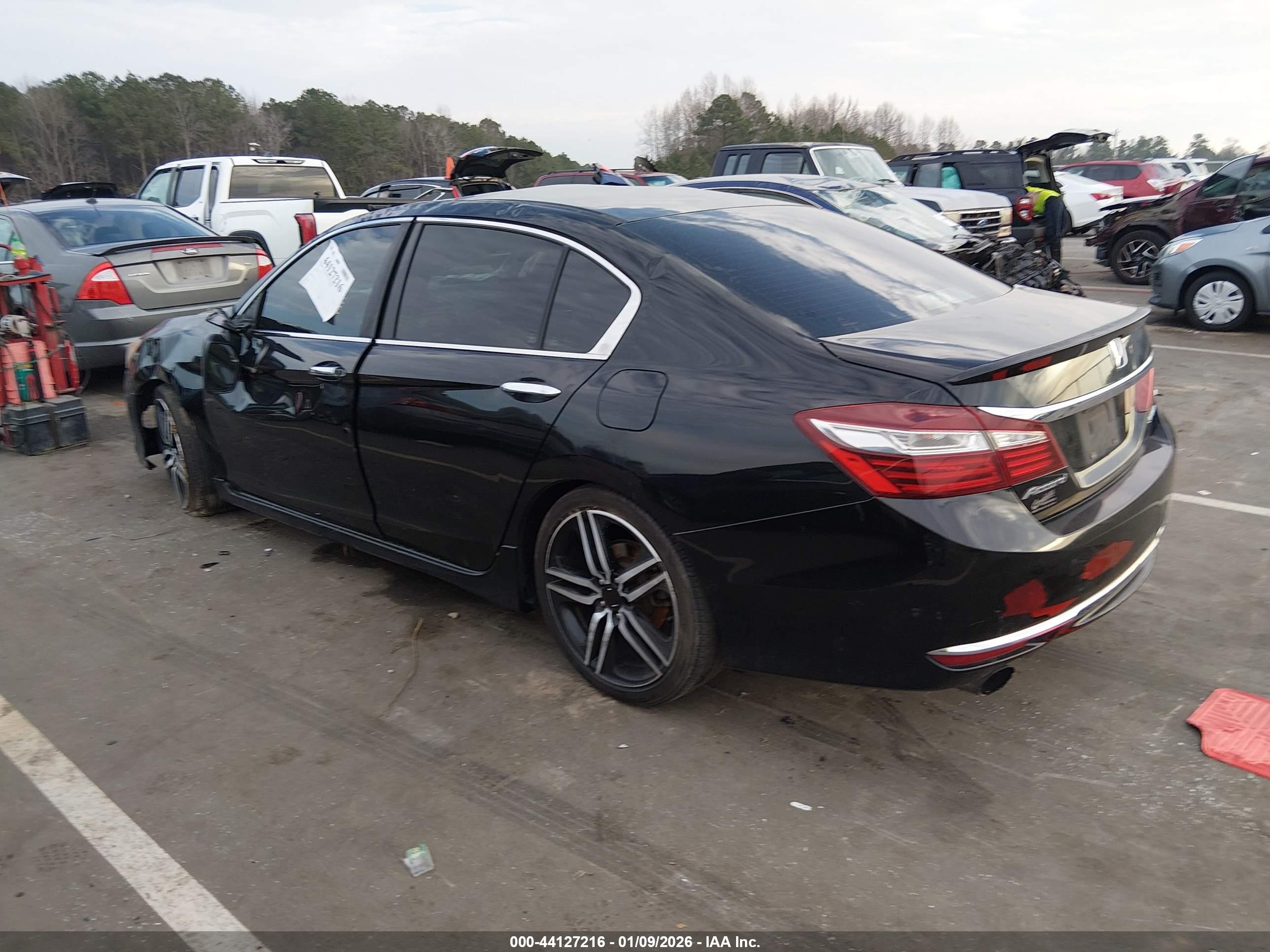 HONDA ACCORD image 3