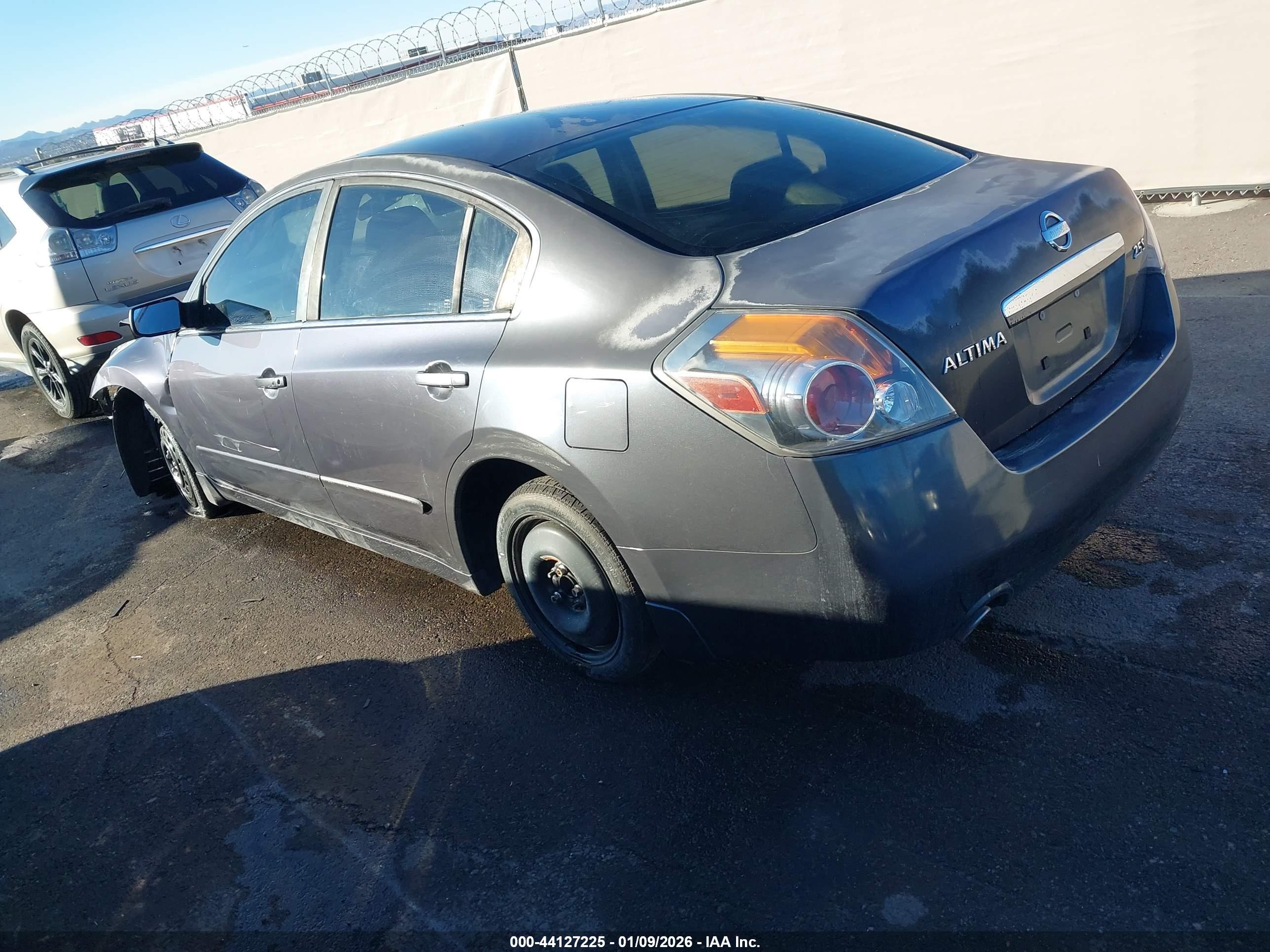 NISSAN ALTIMA image 3