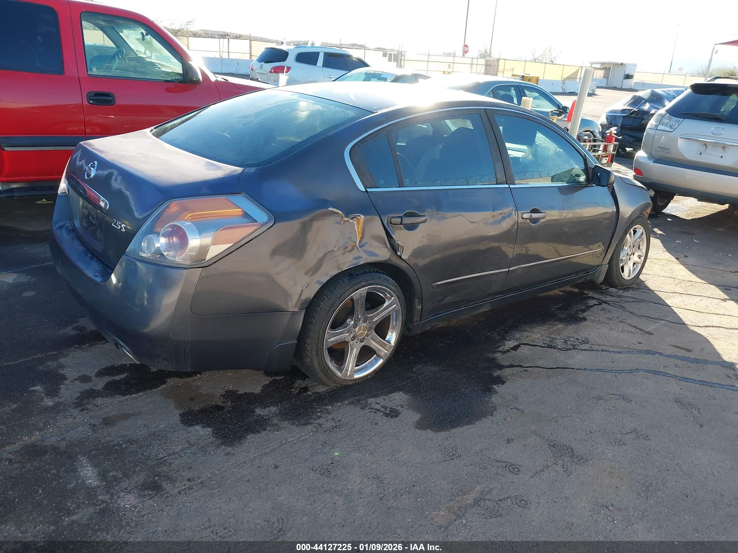 NISSAN ALTIMA image 4