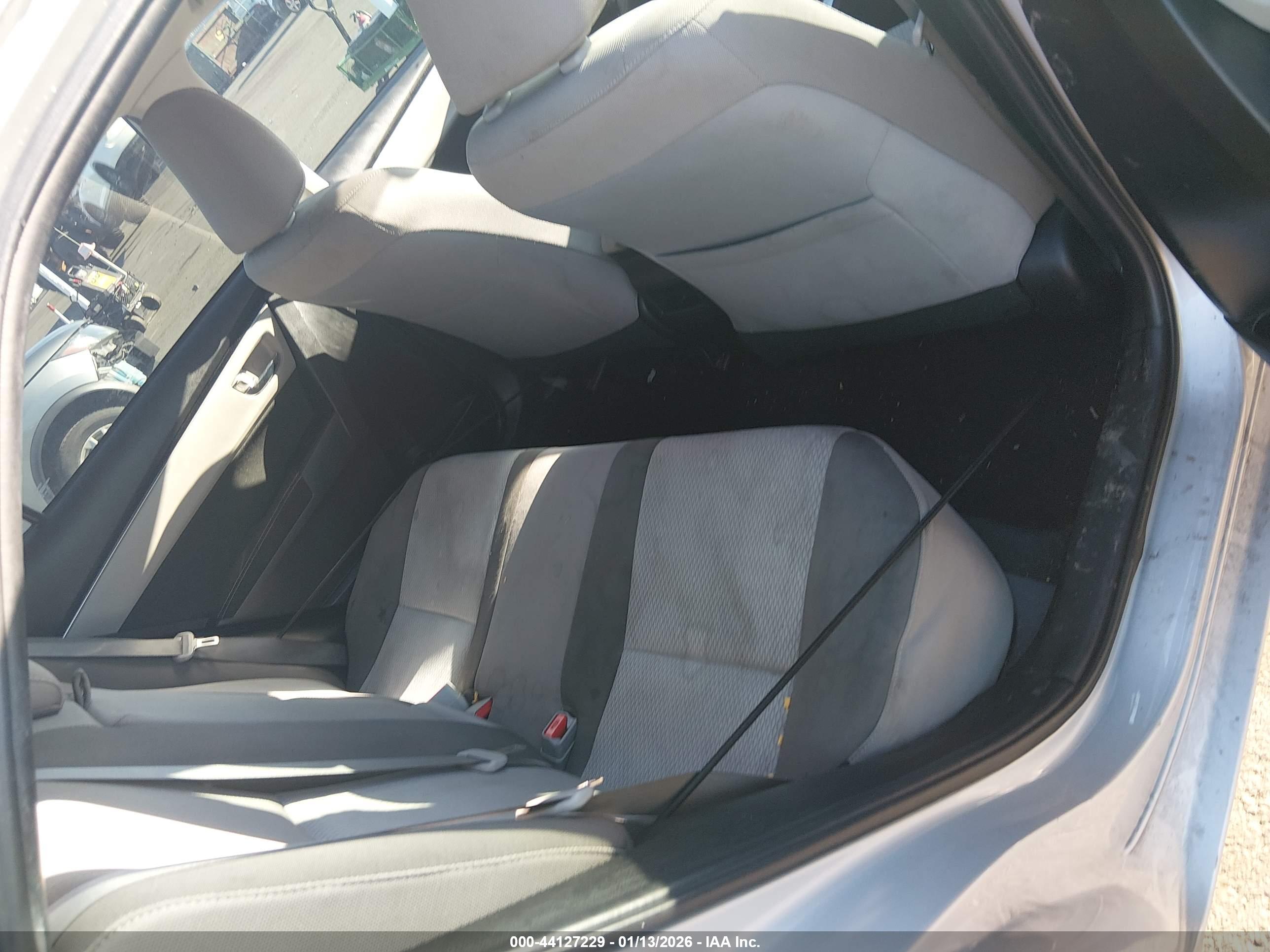 TOYOTA COROLLA image 8
