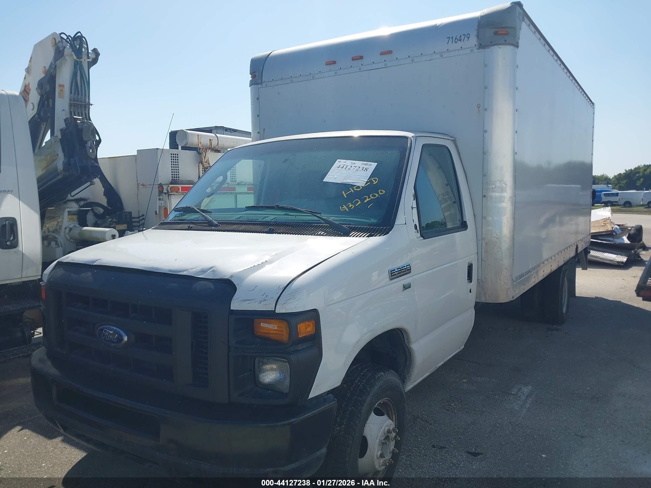 FORD E-350 image 2