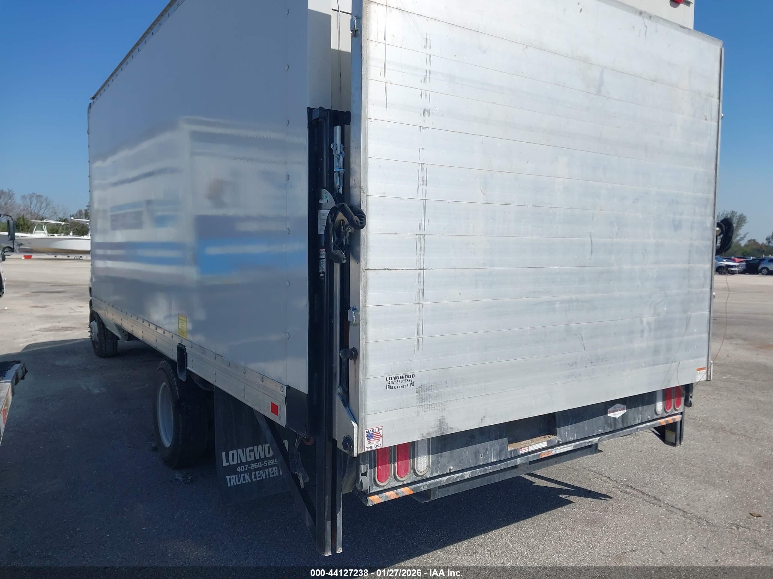 FORD E-350 image 3