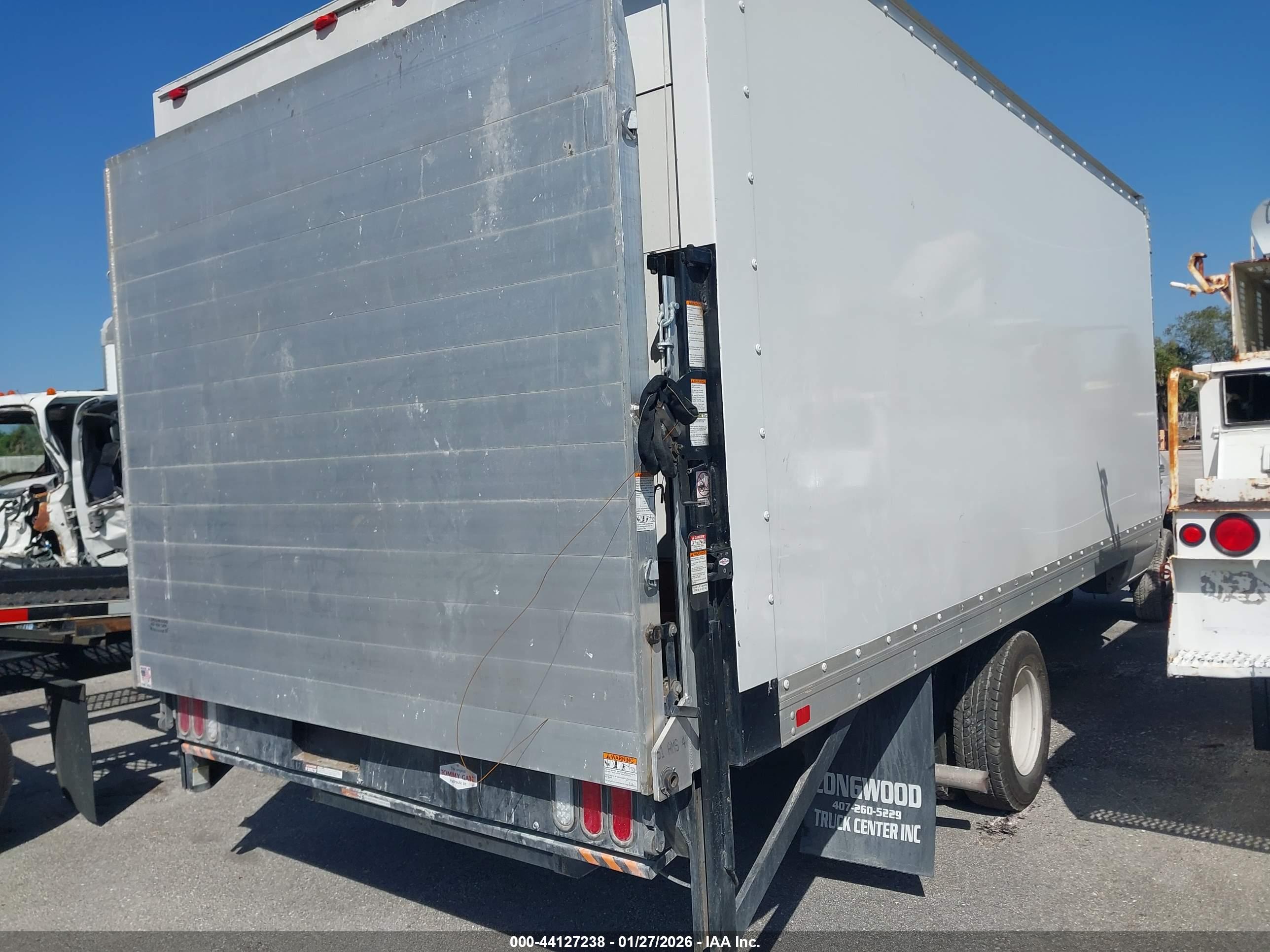 FORD E-350 image 4