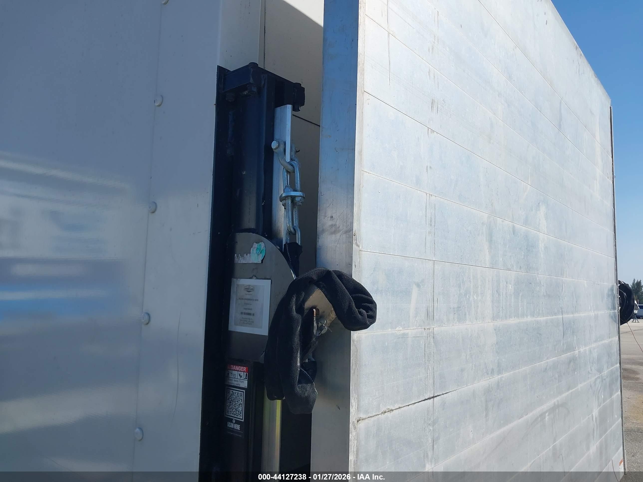 FORD E-350 image 8