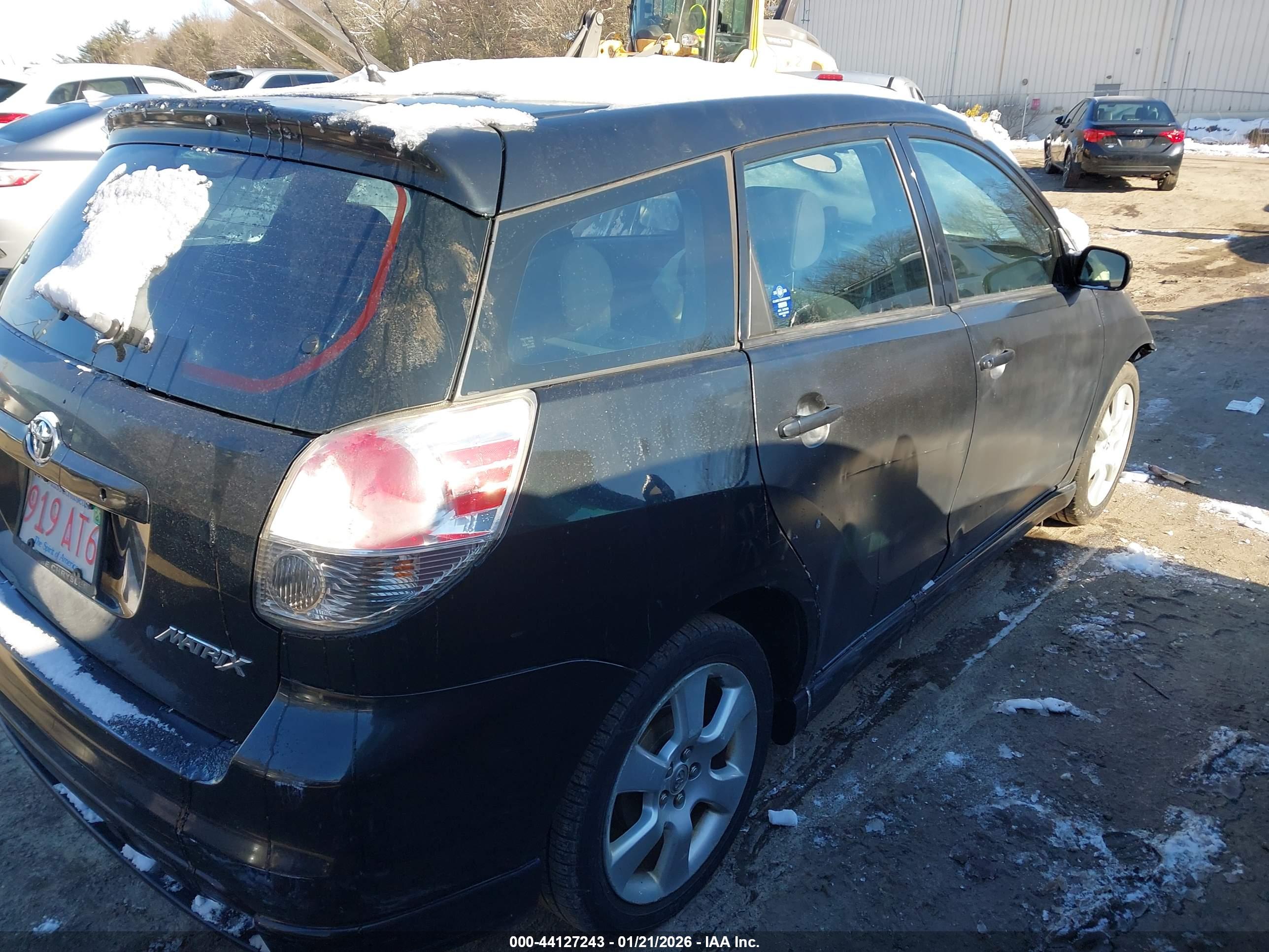 TOYOTA MATRIX image 4