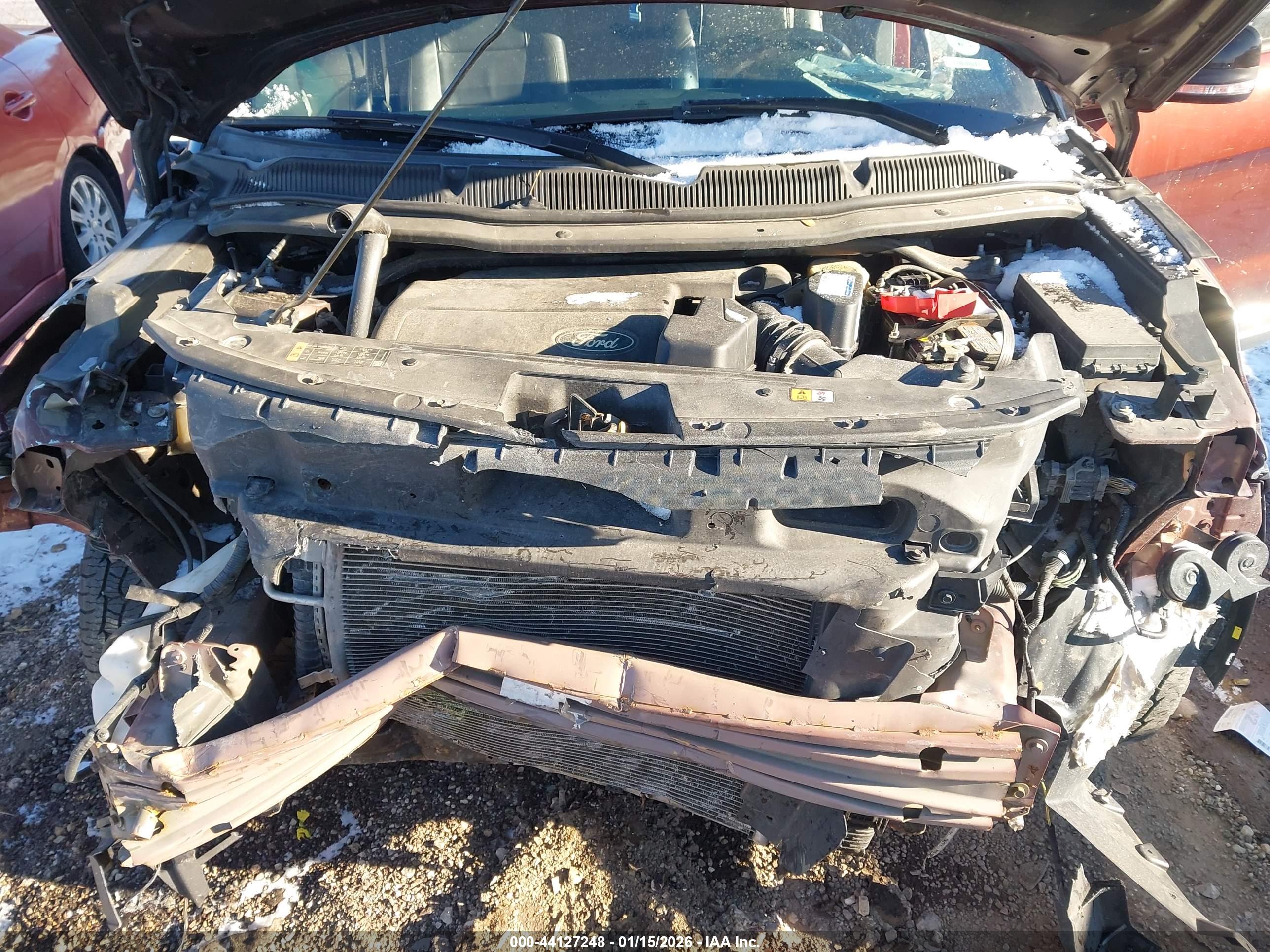 FORD EXPLORER image 10