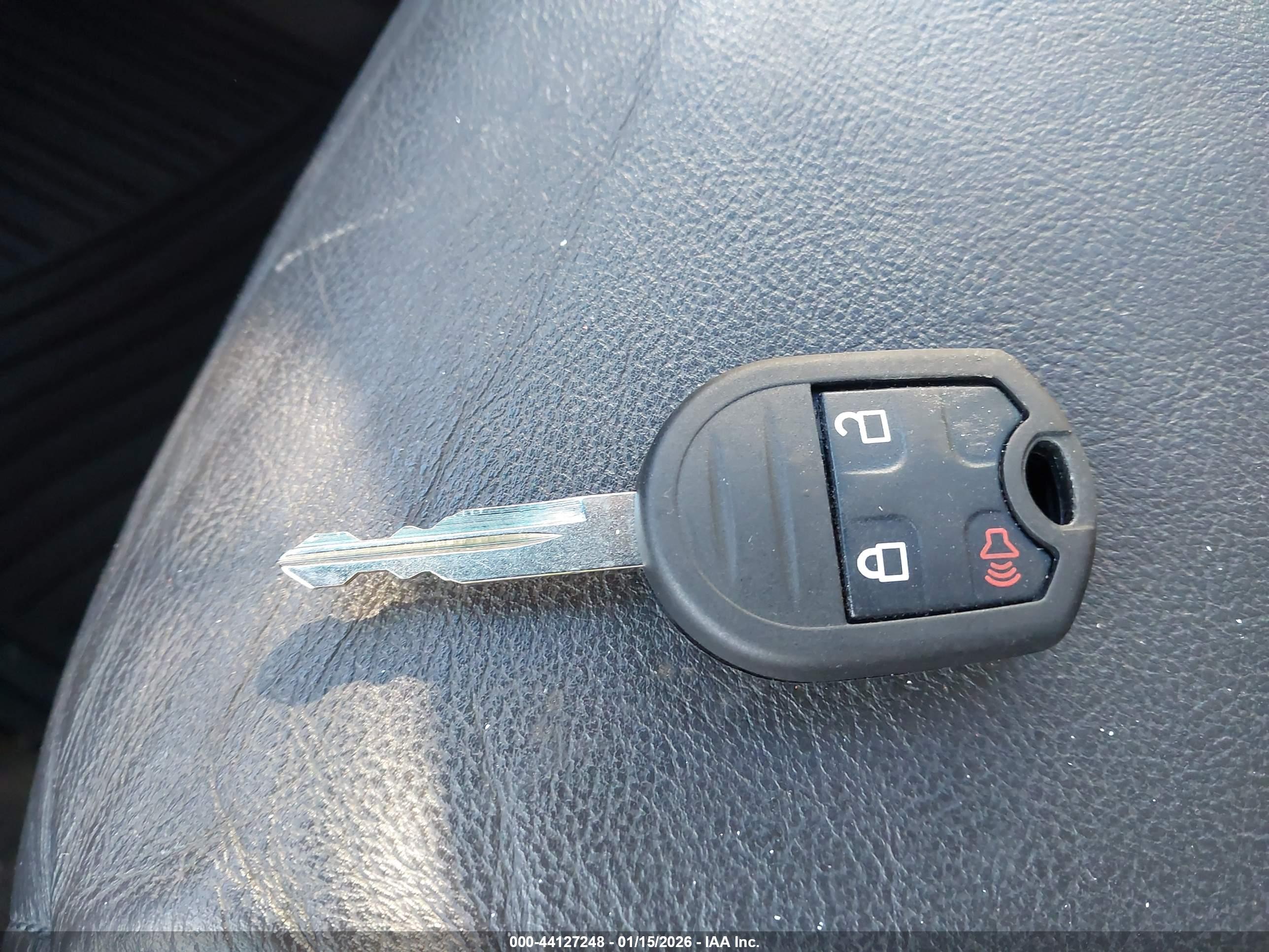 FORD EXPLORER image 11