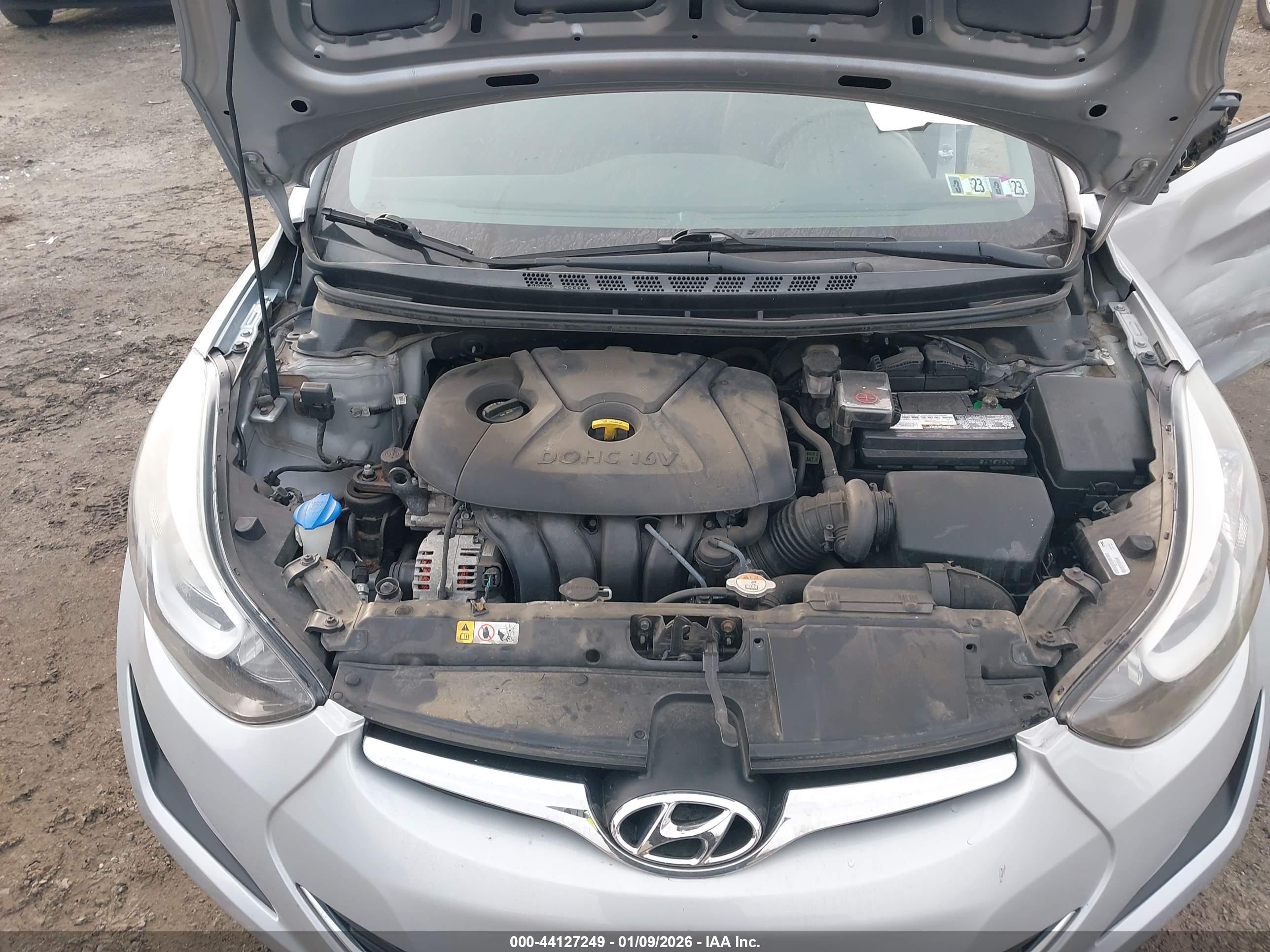HYUNDAI ELANTRA image 10