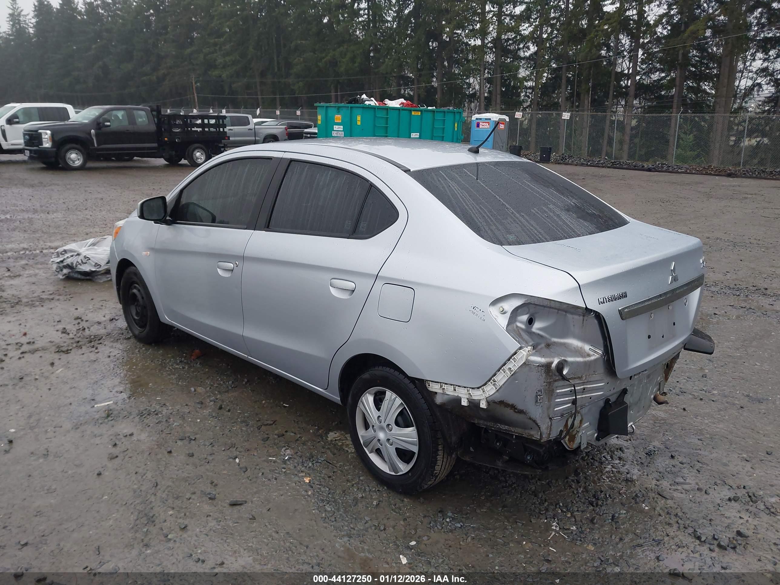 MITSUBISHI MIRAGE image 3
