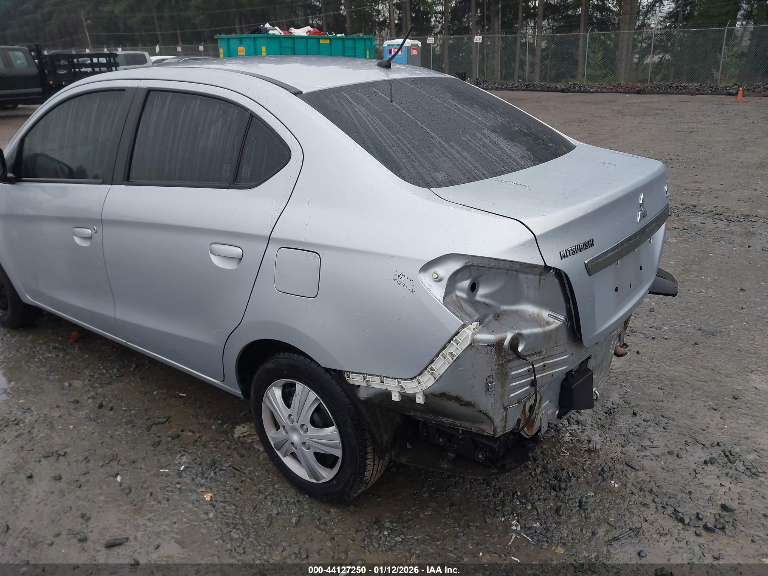 MITSUBISHI MIRAGE image 6