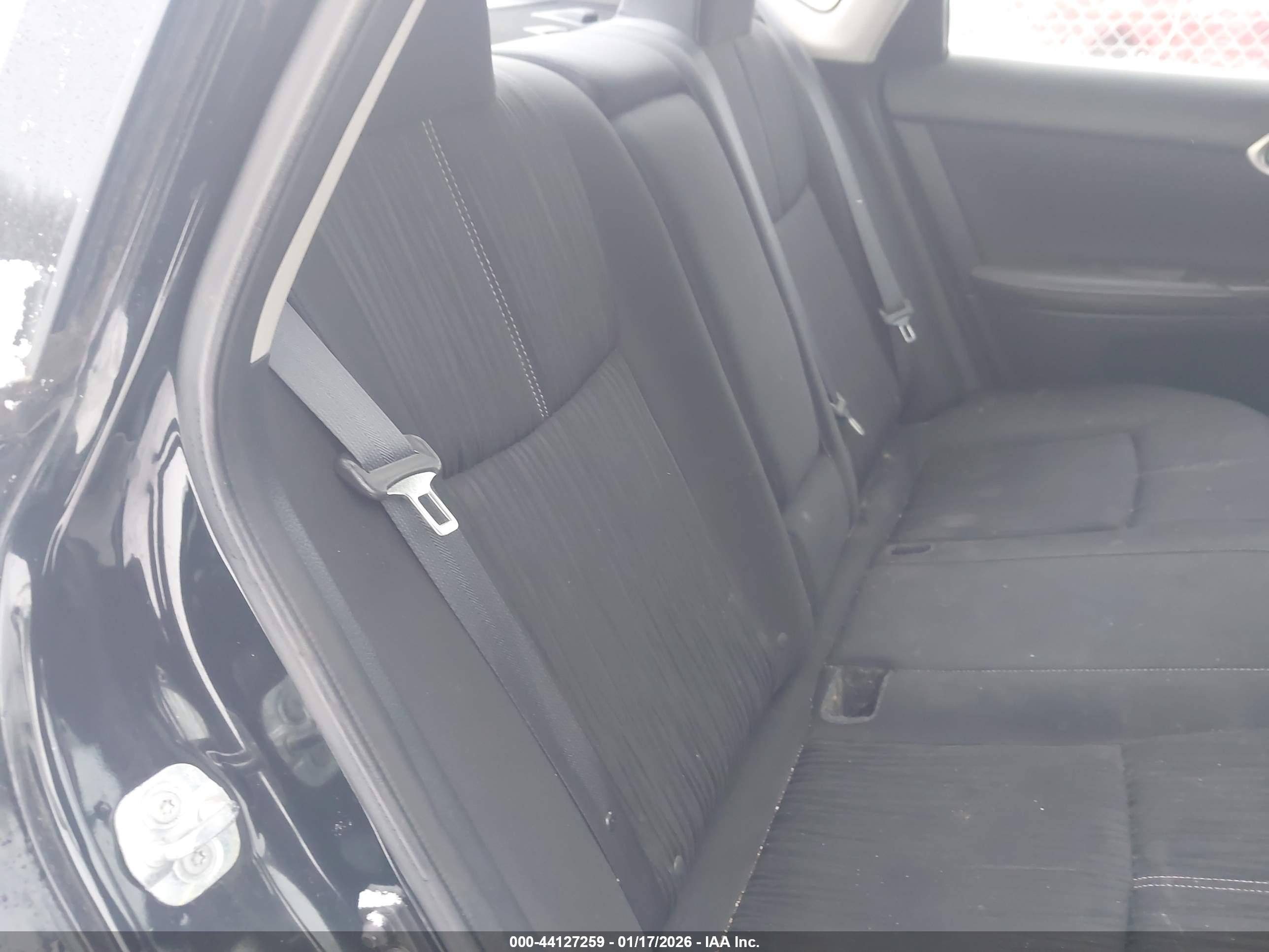 NISSAN SENTRA image 8