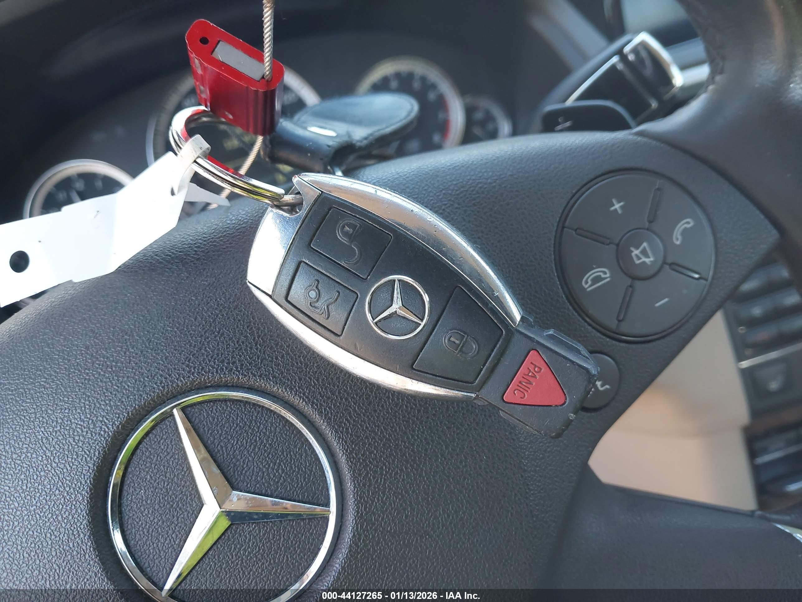 MERCEDES-BENZ E image 11