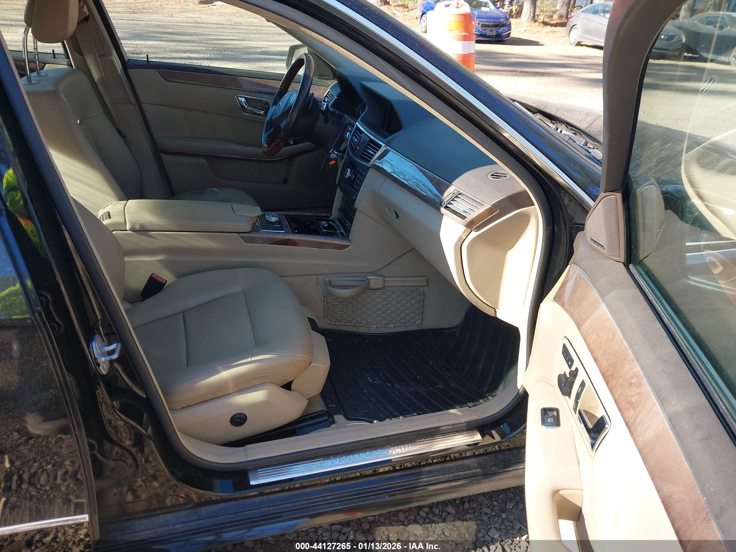 MERCEDES-BENZ E image 5