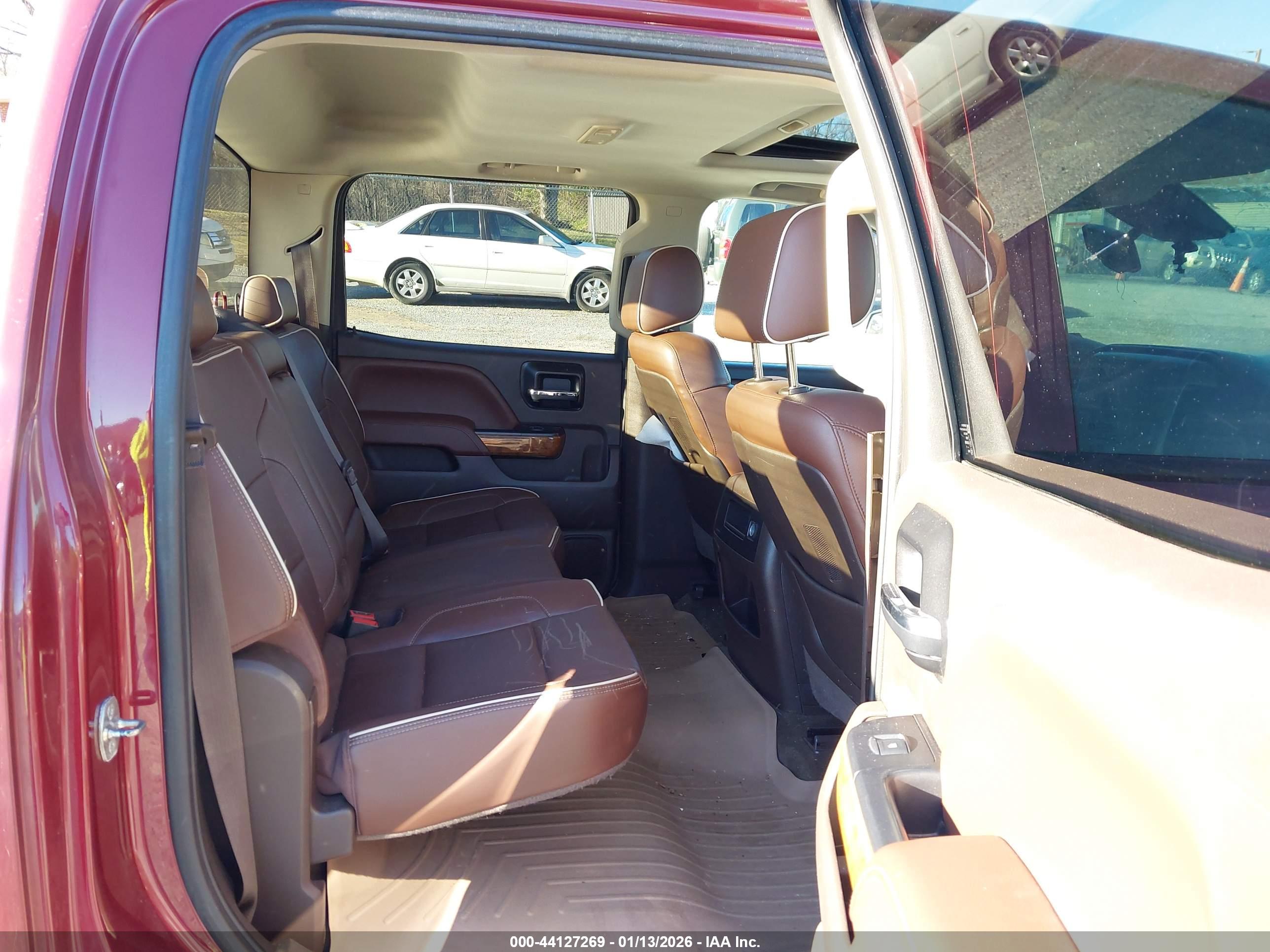 CHEVROLET SILVERADO image 8