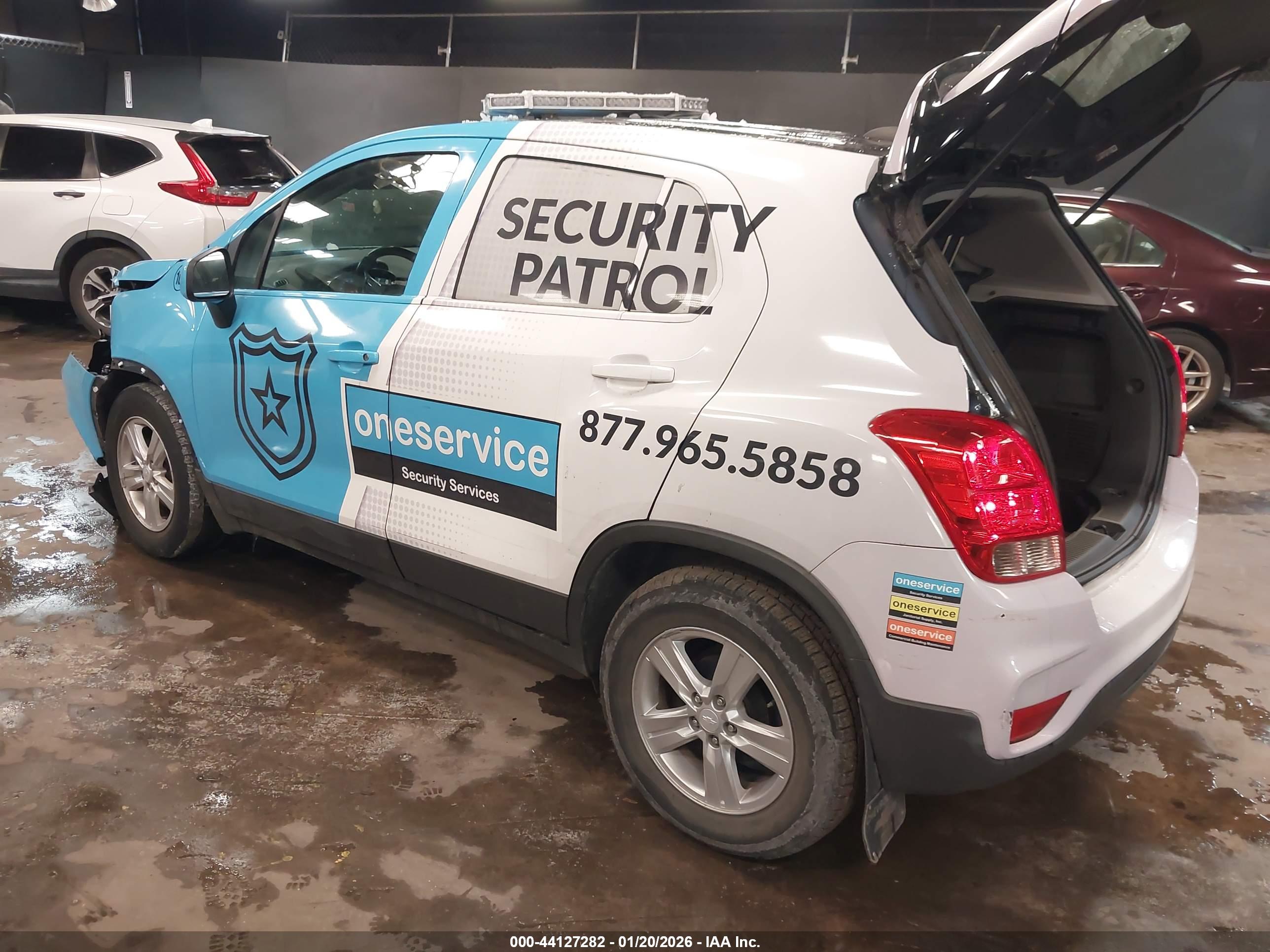 CHEVROLET TRAX image 3