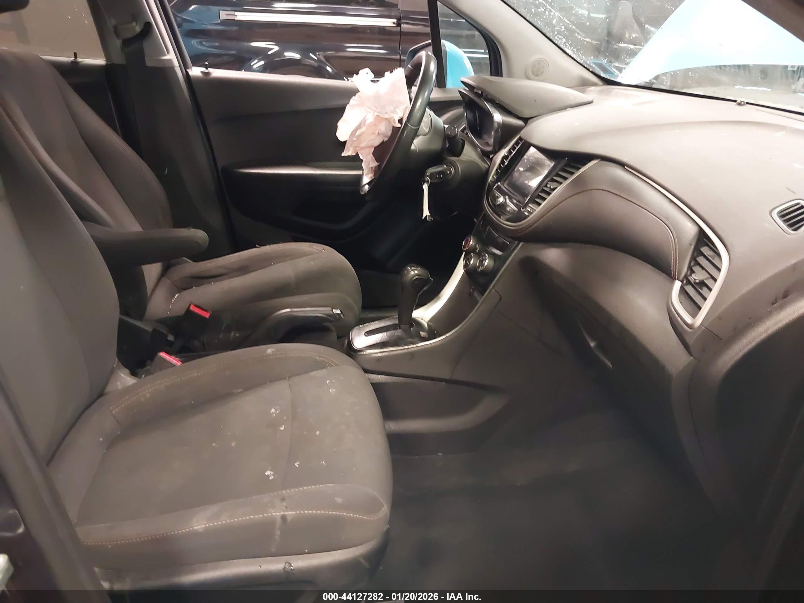 CHEVROLET TRAX image 5