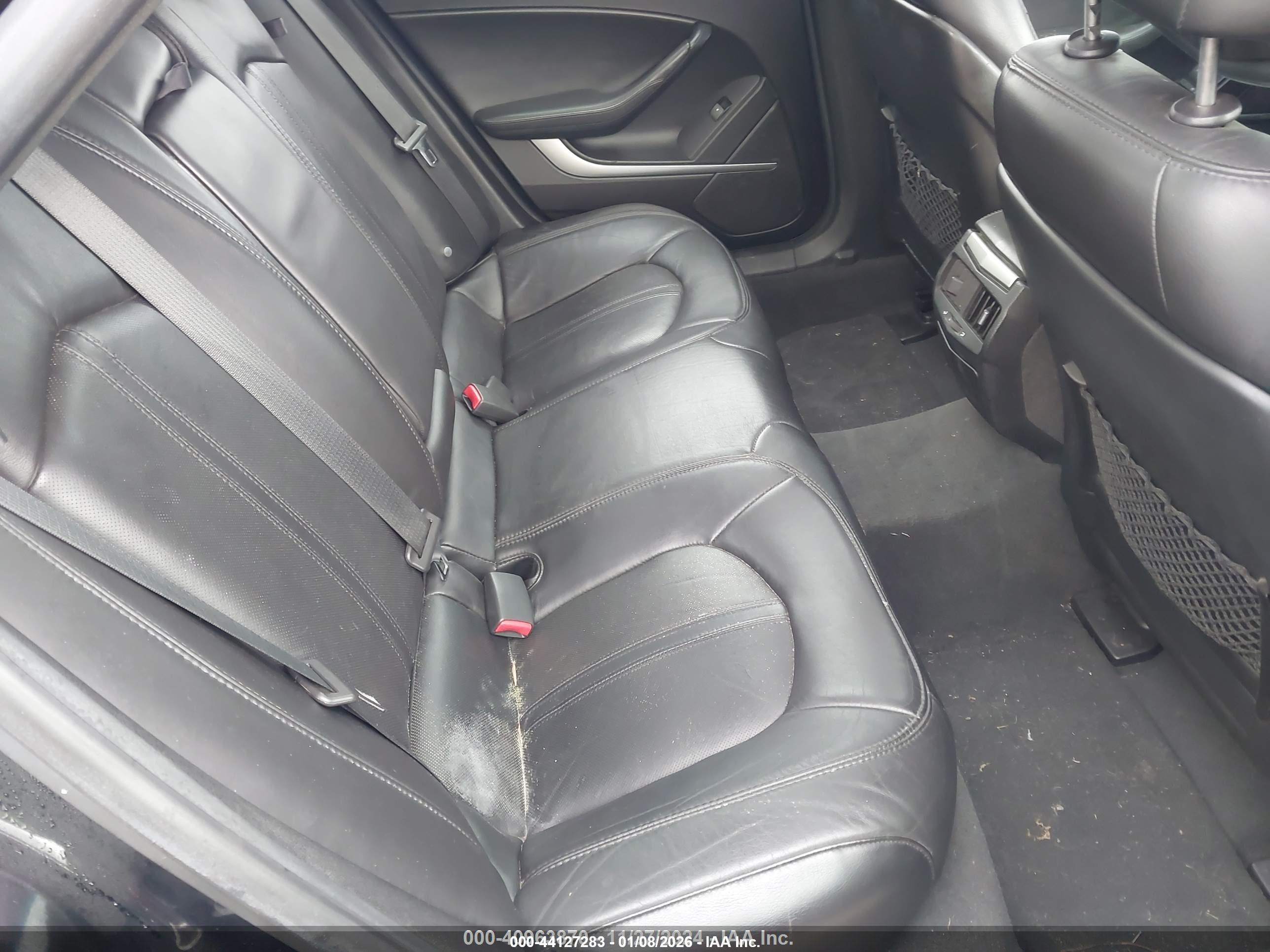 CADILLAC CTS image 8