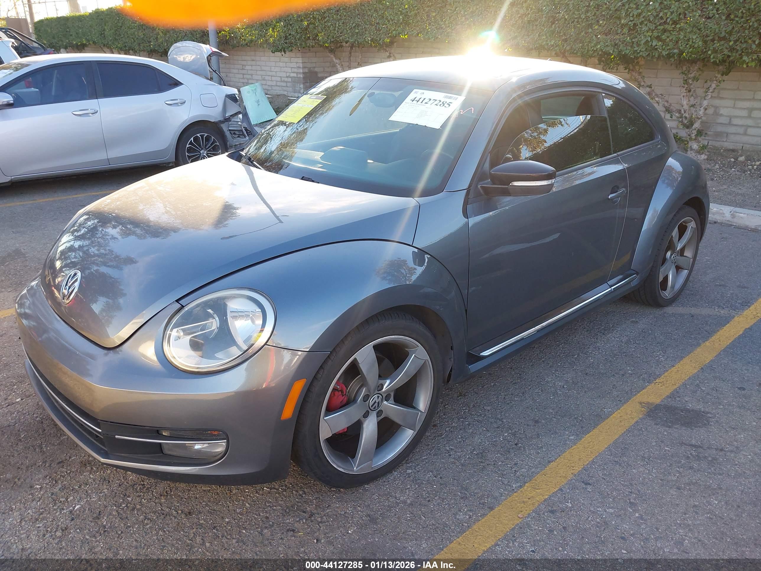VOLKSWAGEN BEETLE image 2