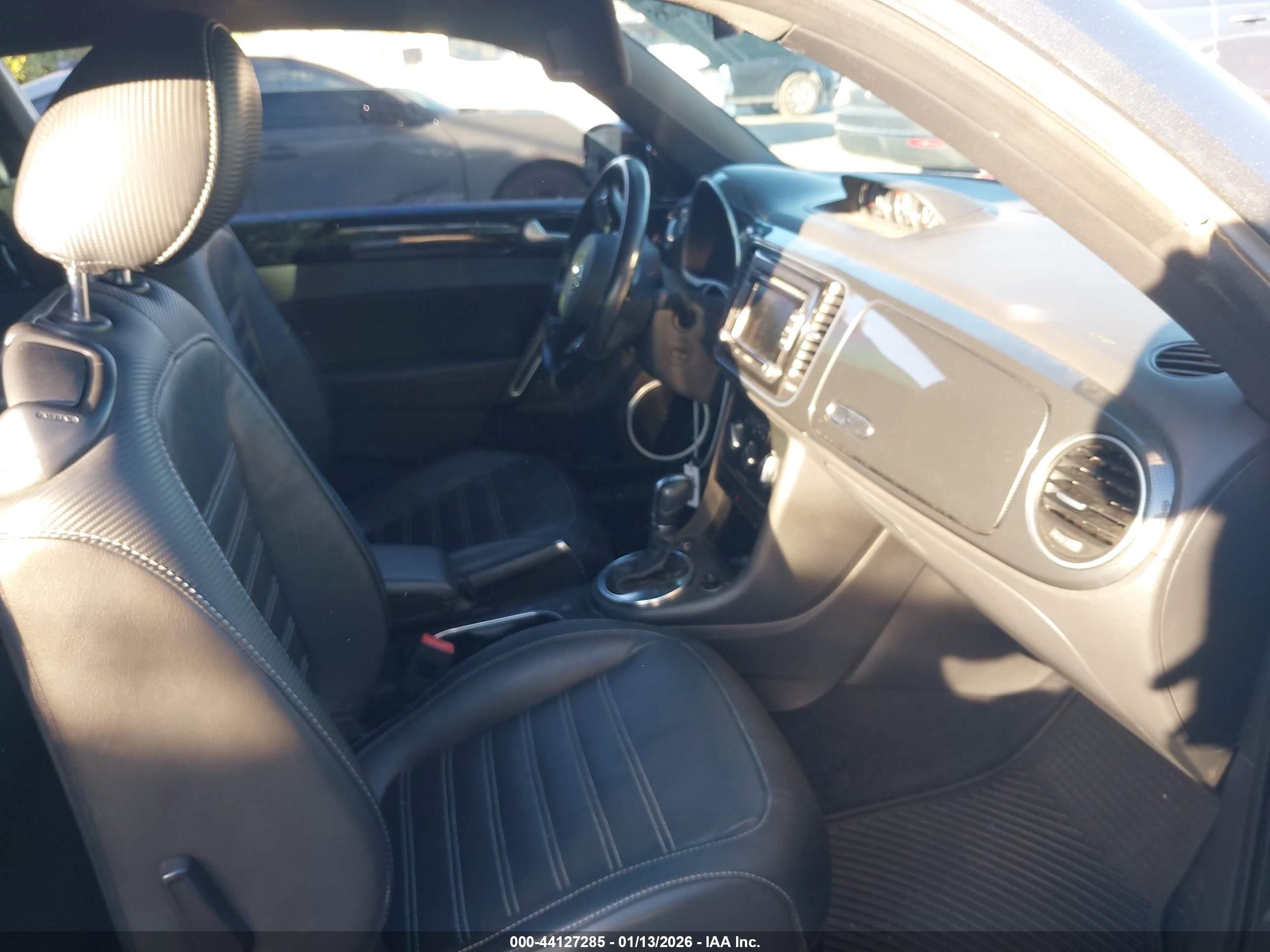 VOLKSWAGEN BEETLE image 5