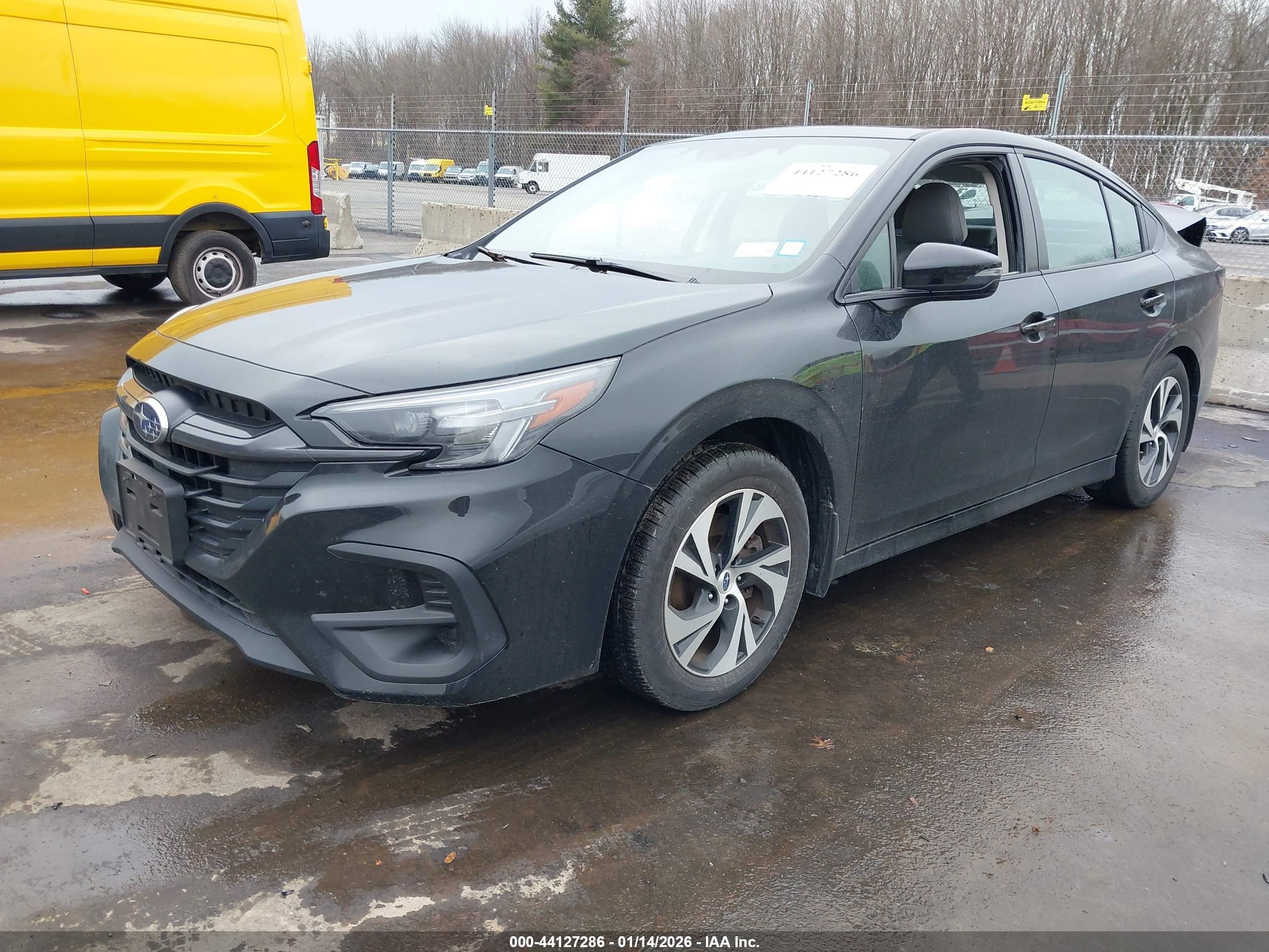 SUBARU LEGACY image 2