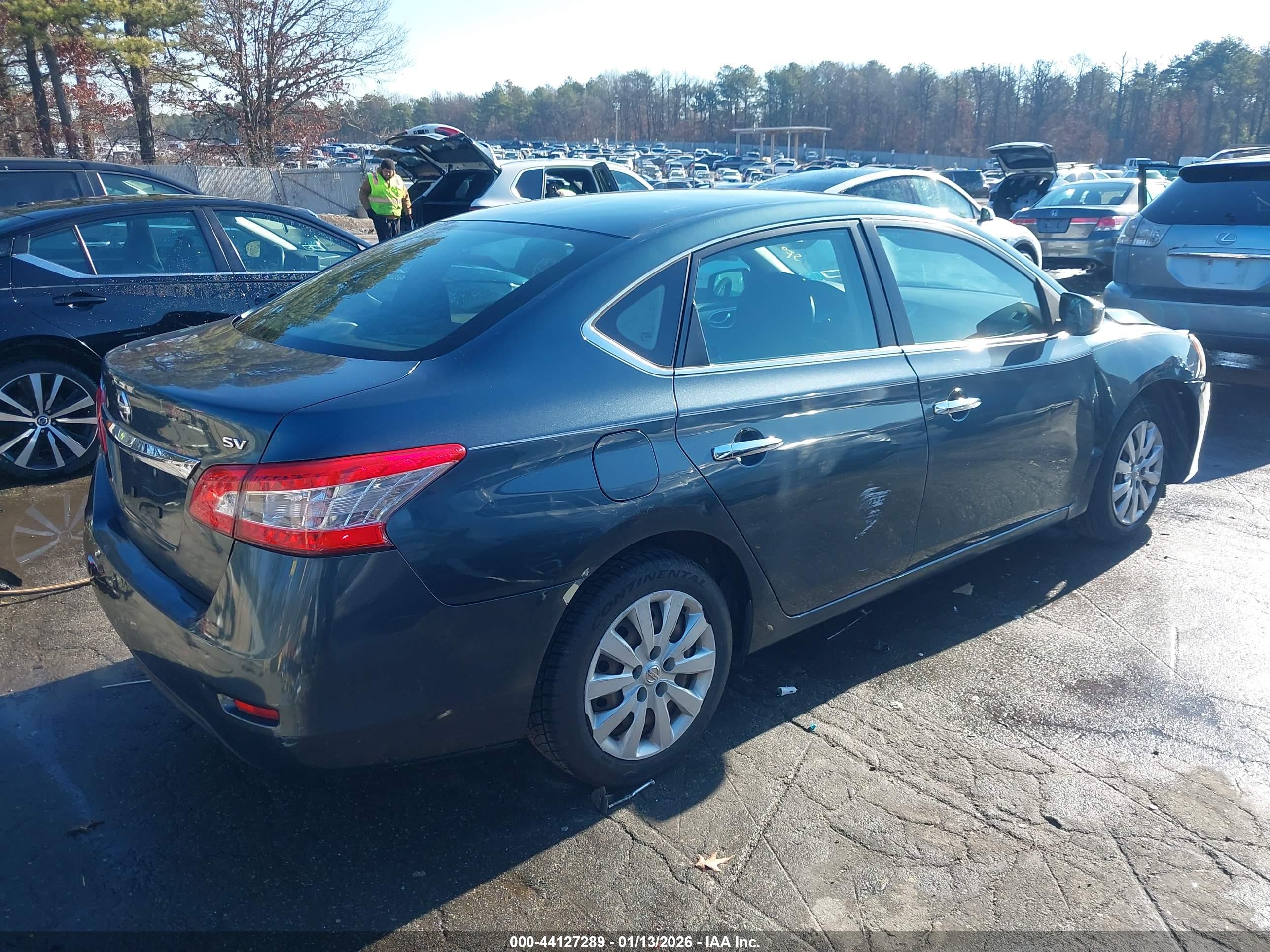 NISSAN SENTRA image 4