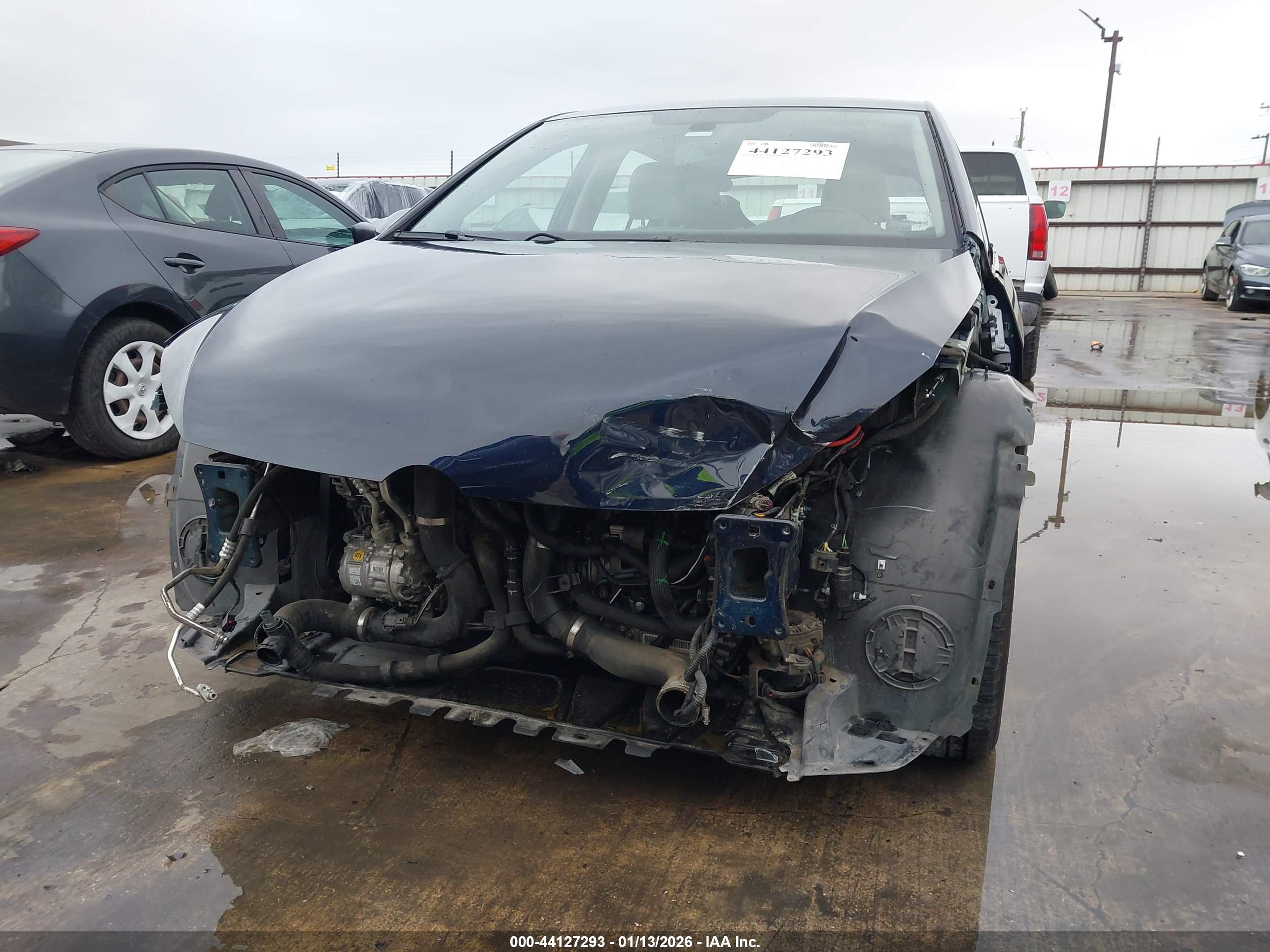 VOLKSWAGEN GOLF image 6