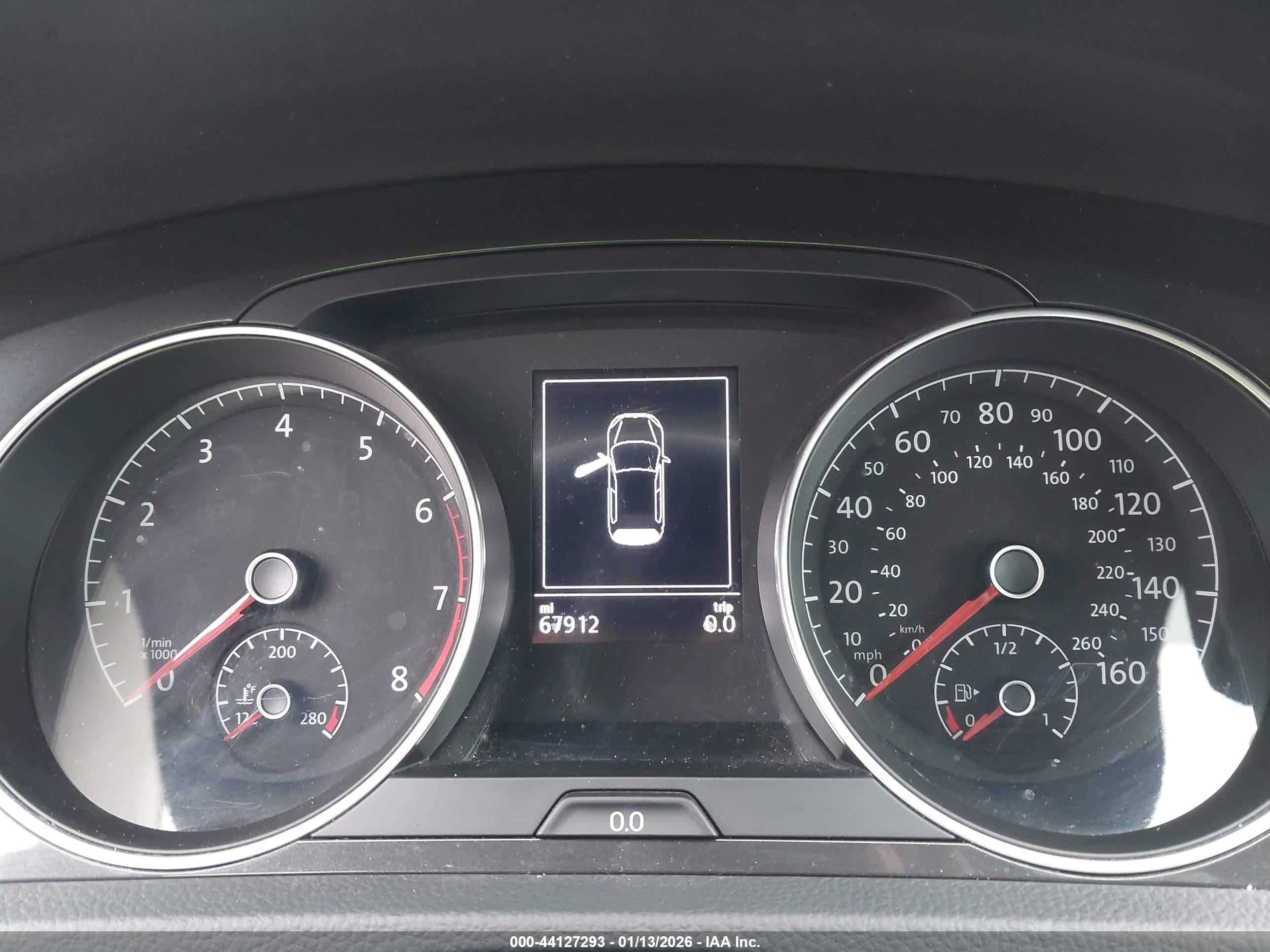 VOLKSWAGEN GOLF image 7
