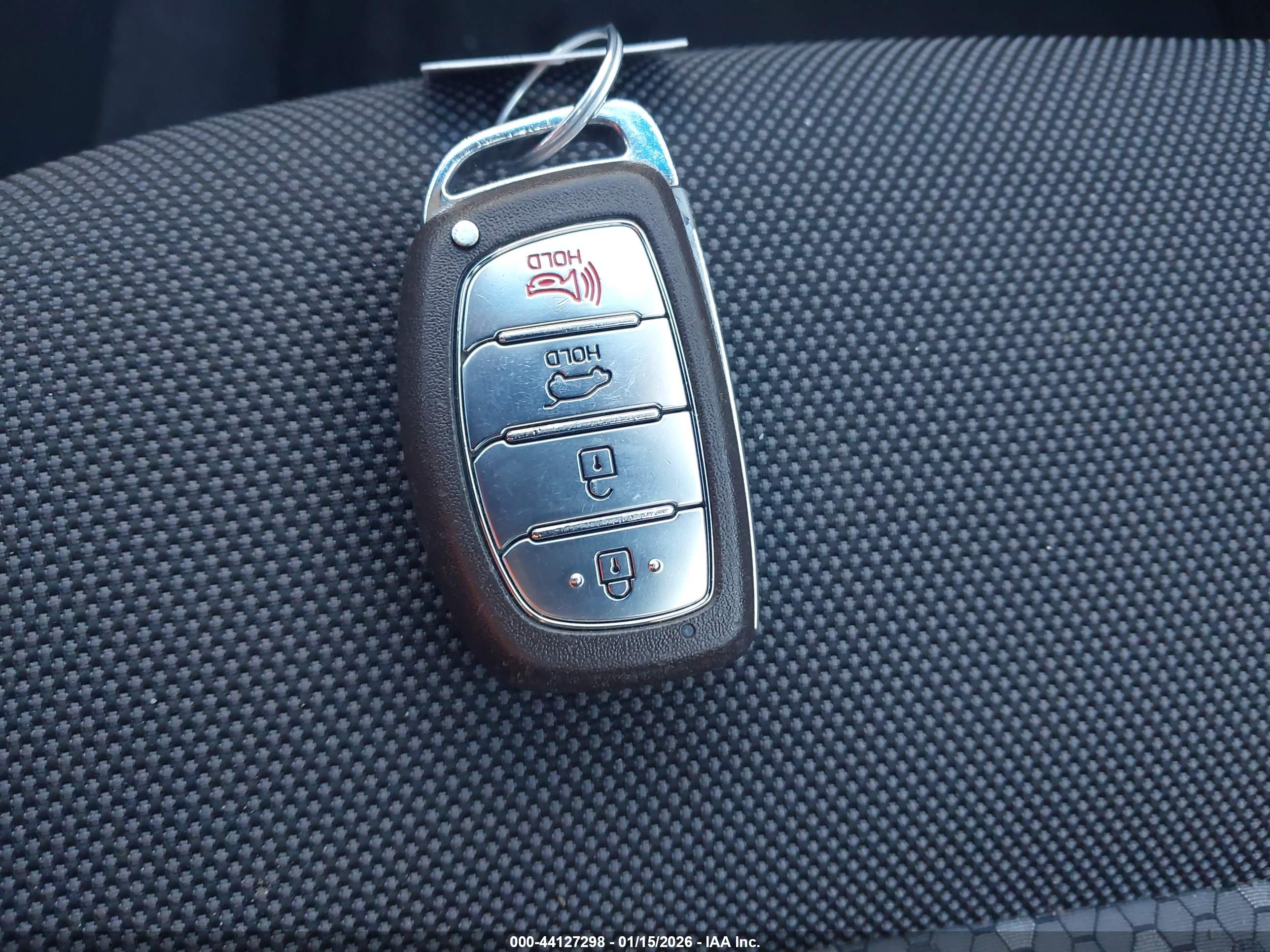 HYUNDAI IONIQ image 11