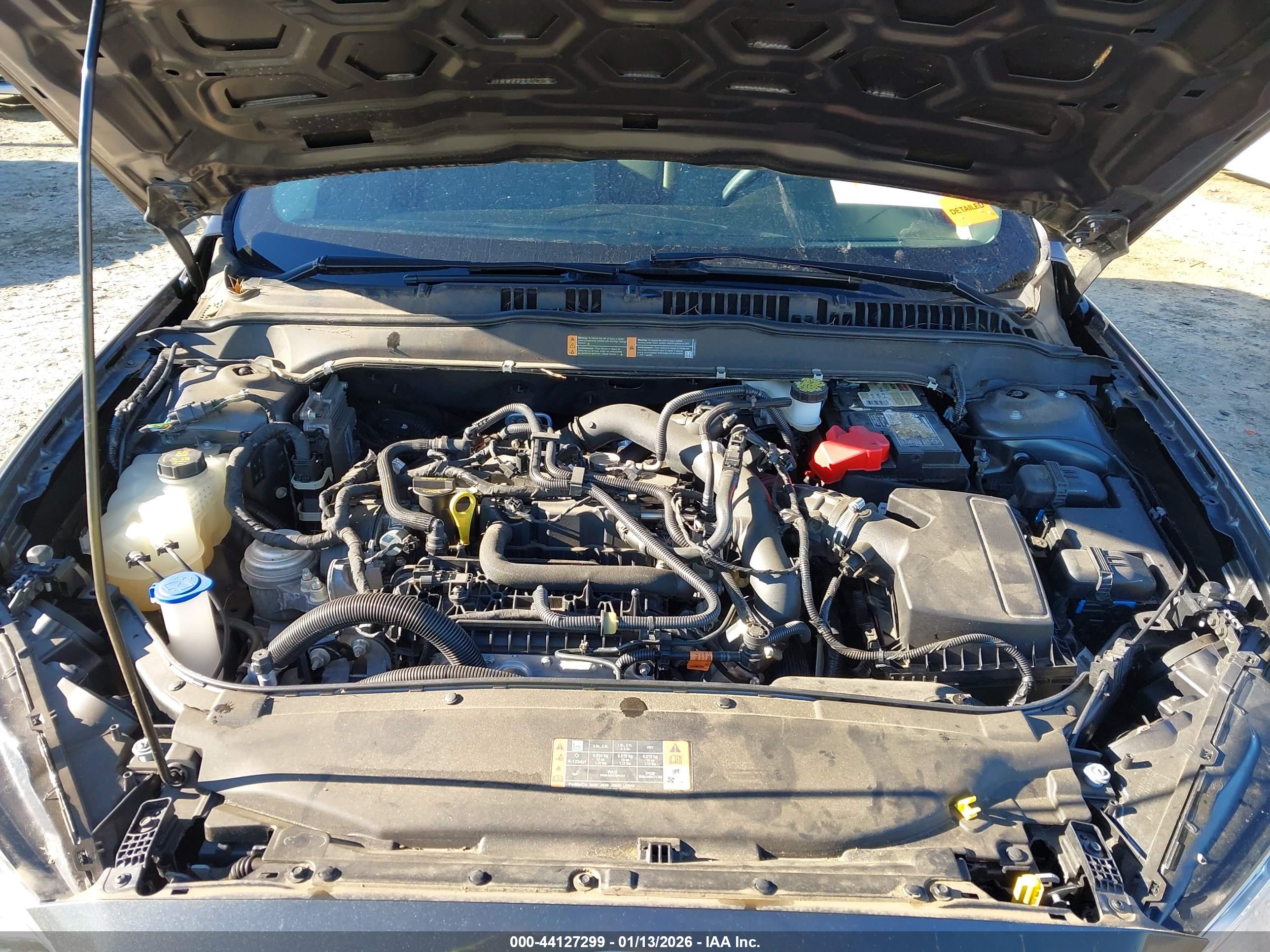 FORD FUSION image 10