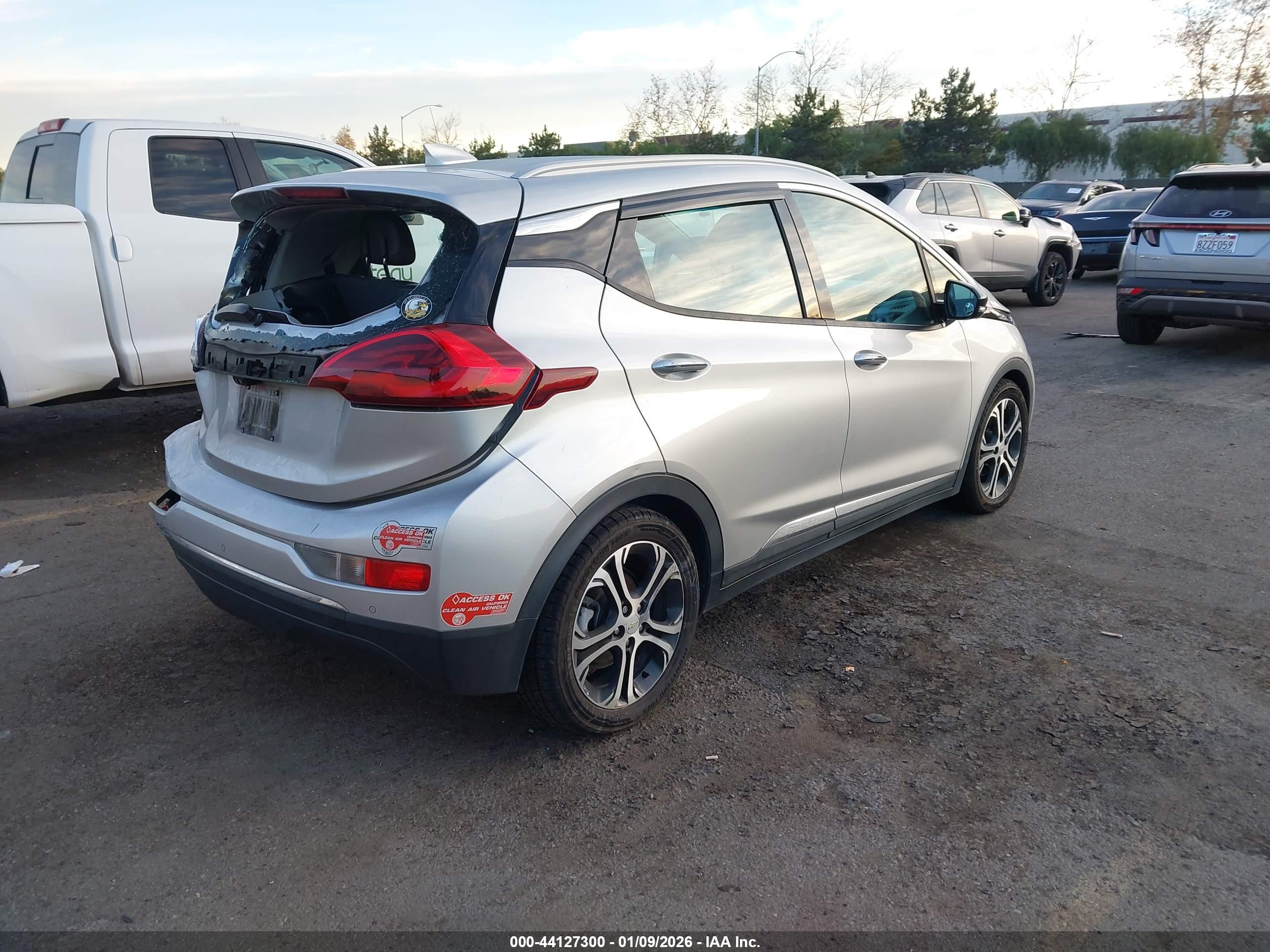 CHEVROLET BOLT image 4