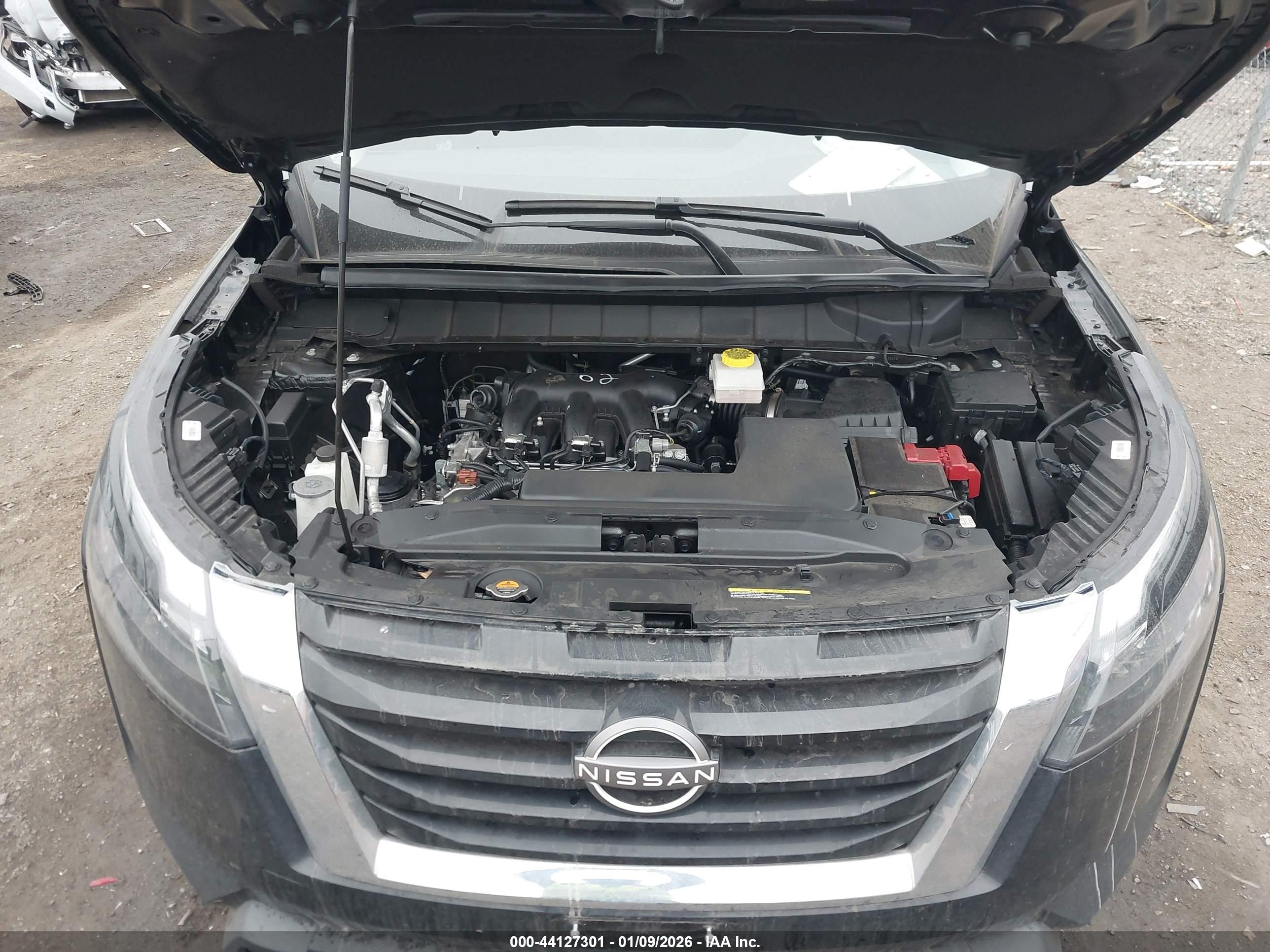 NISSAN PATHFINDER image 10