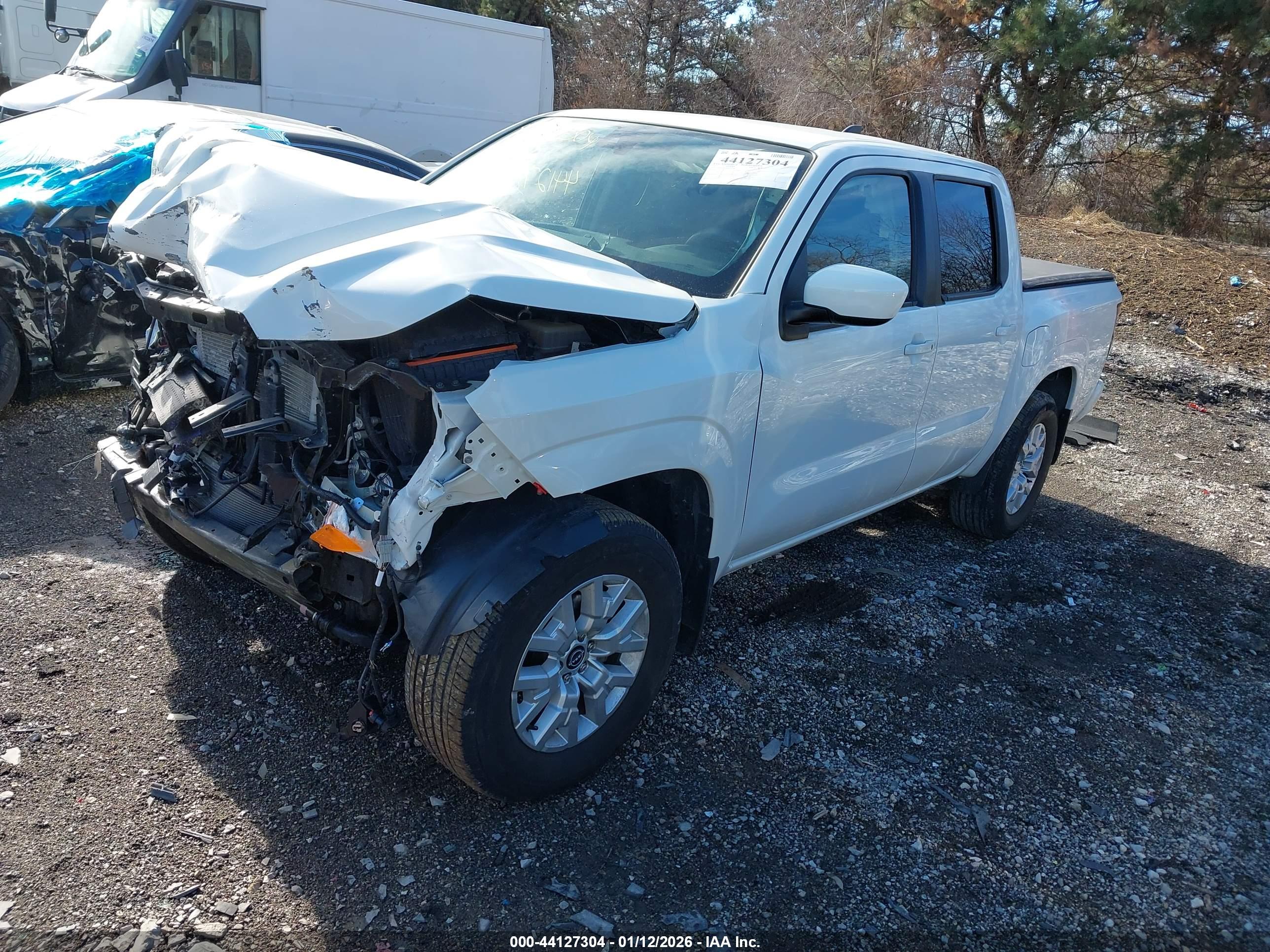 NISSAN FRONTIER image 2