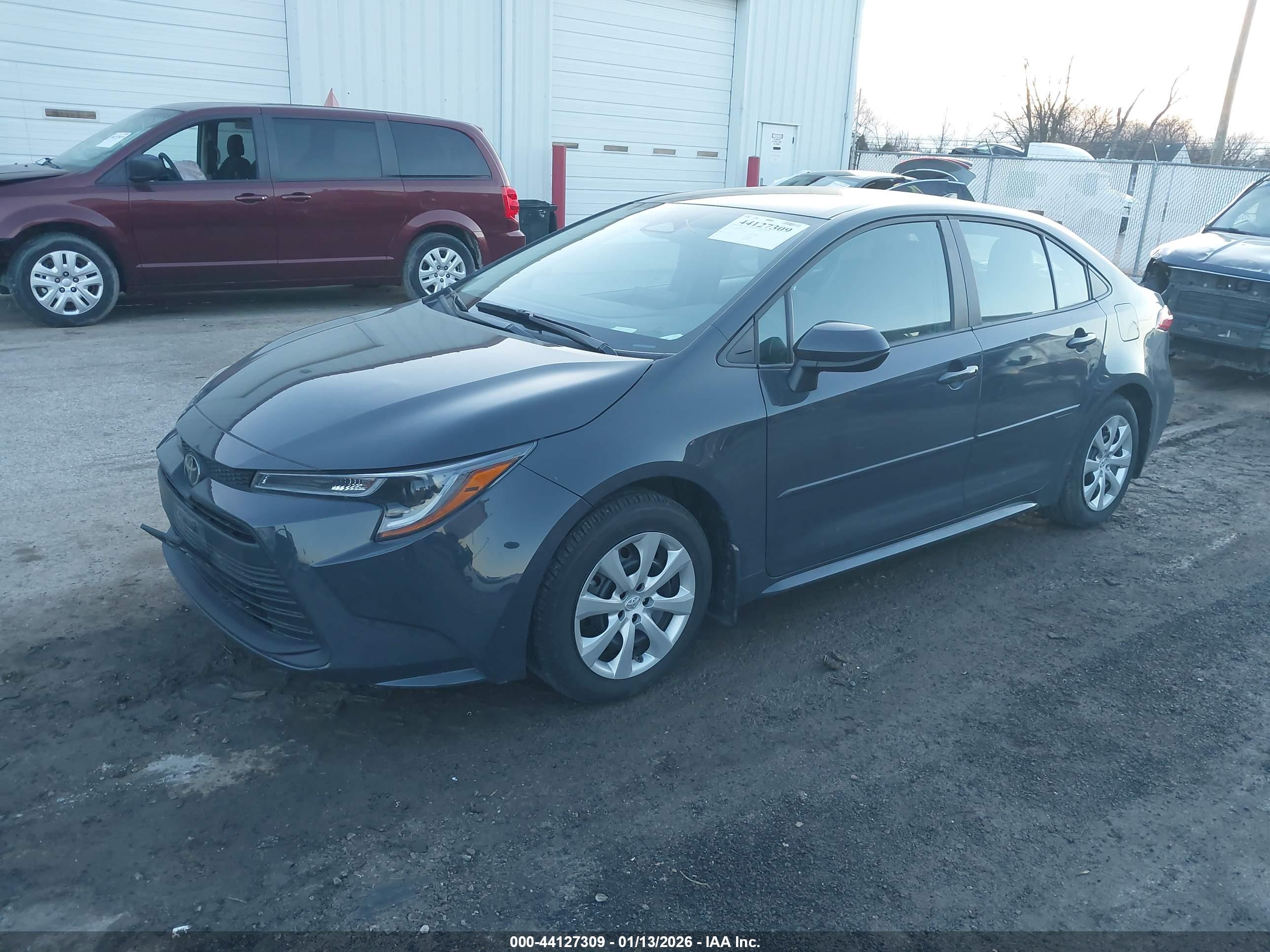 TOYOTA COROLLA image 2